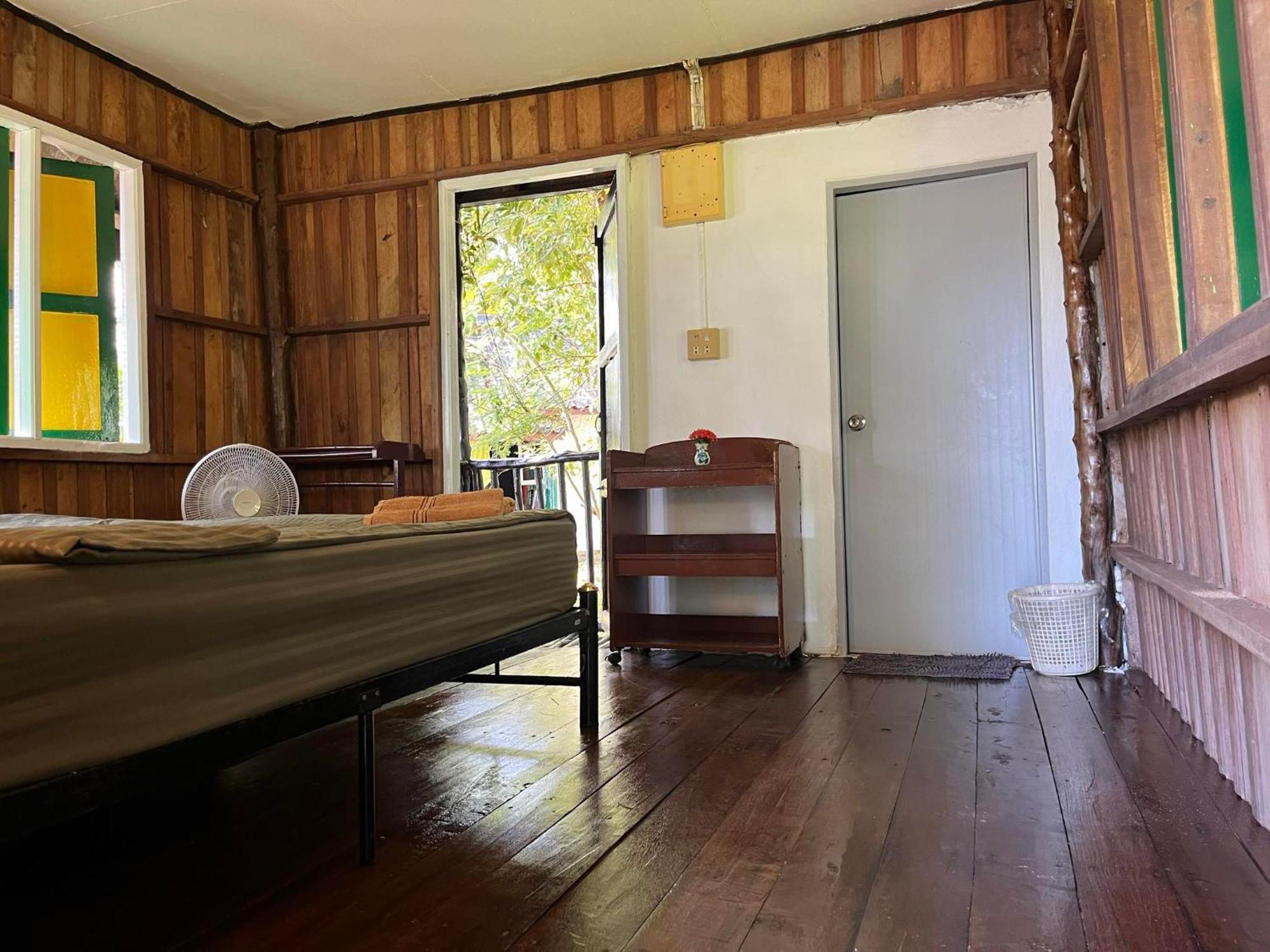 Guest house Ao Pong Koh Mak