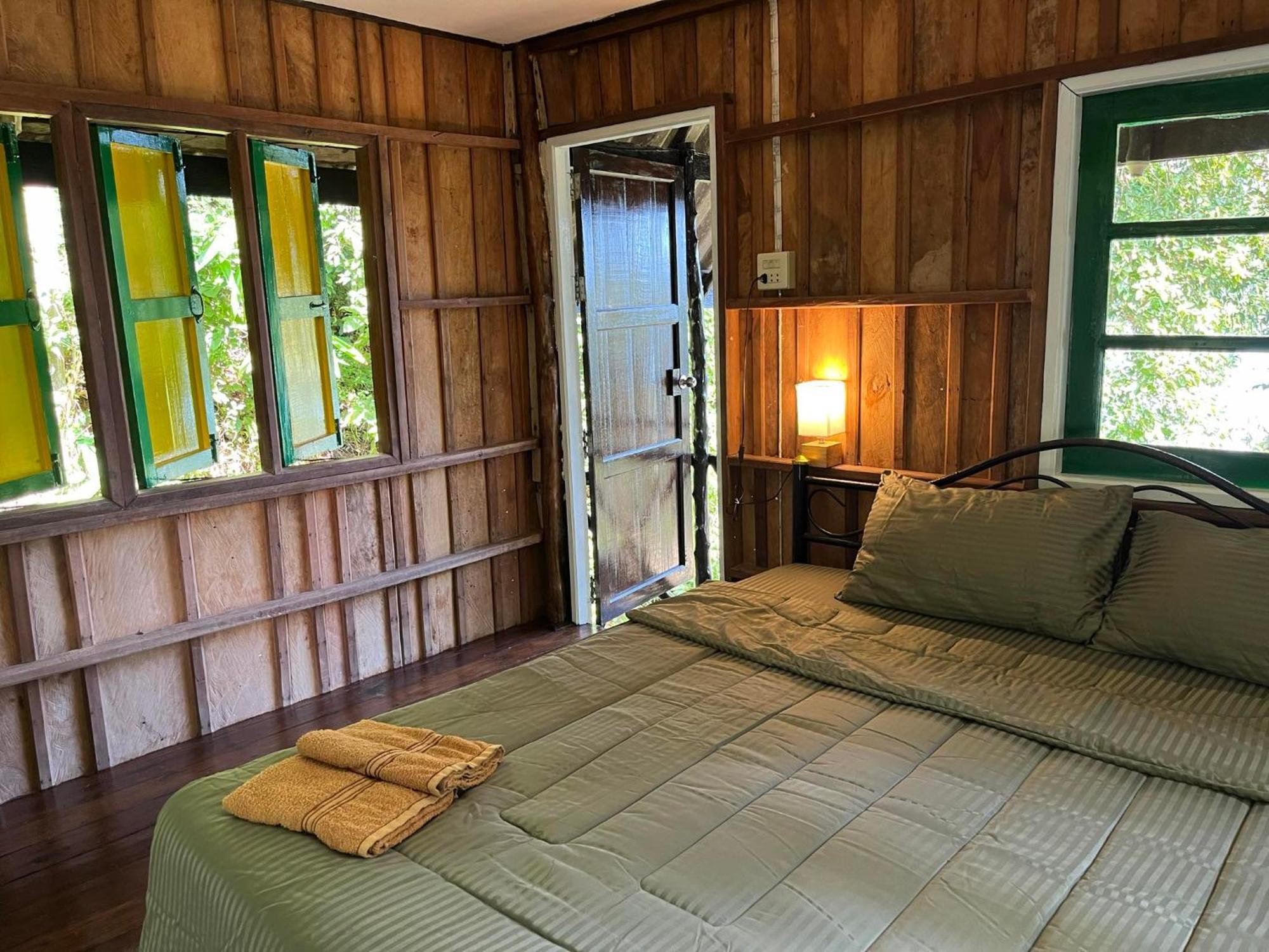Ao Pong Guest house Koh Mak