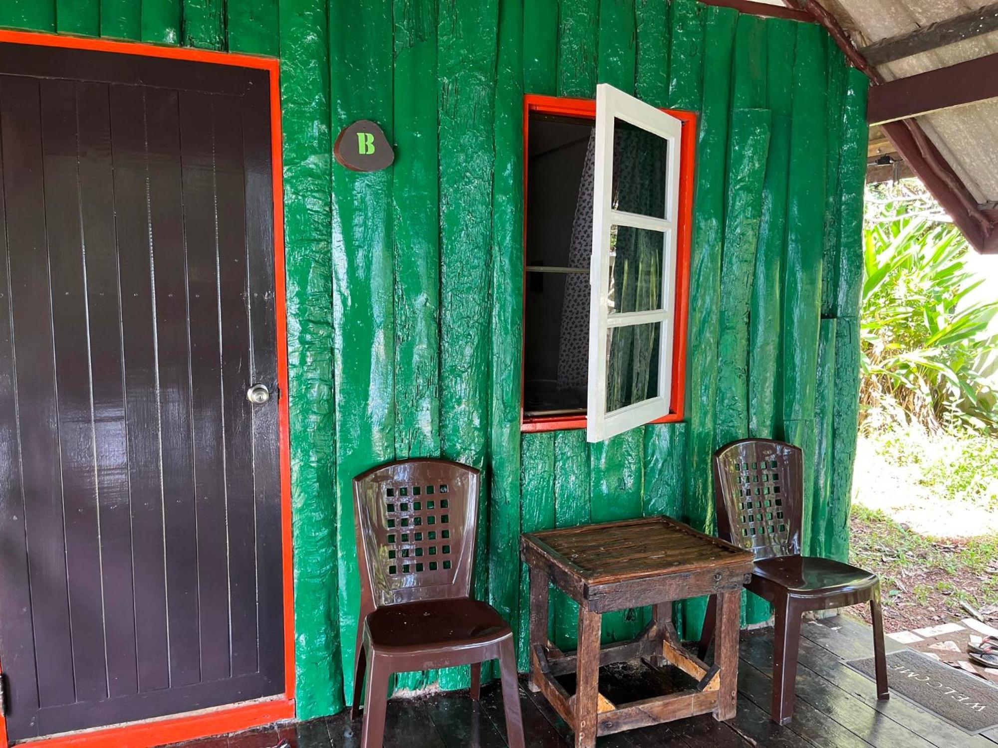 Guest house Ao Pong