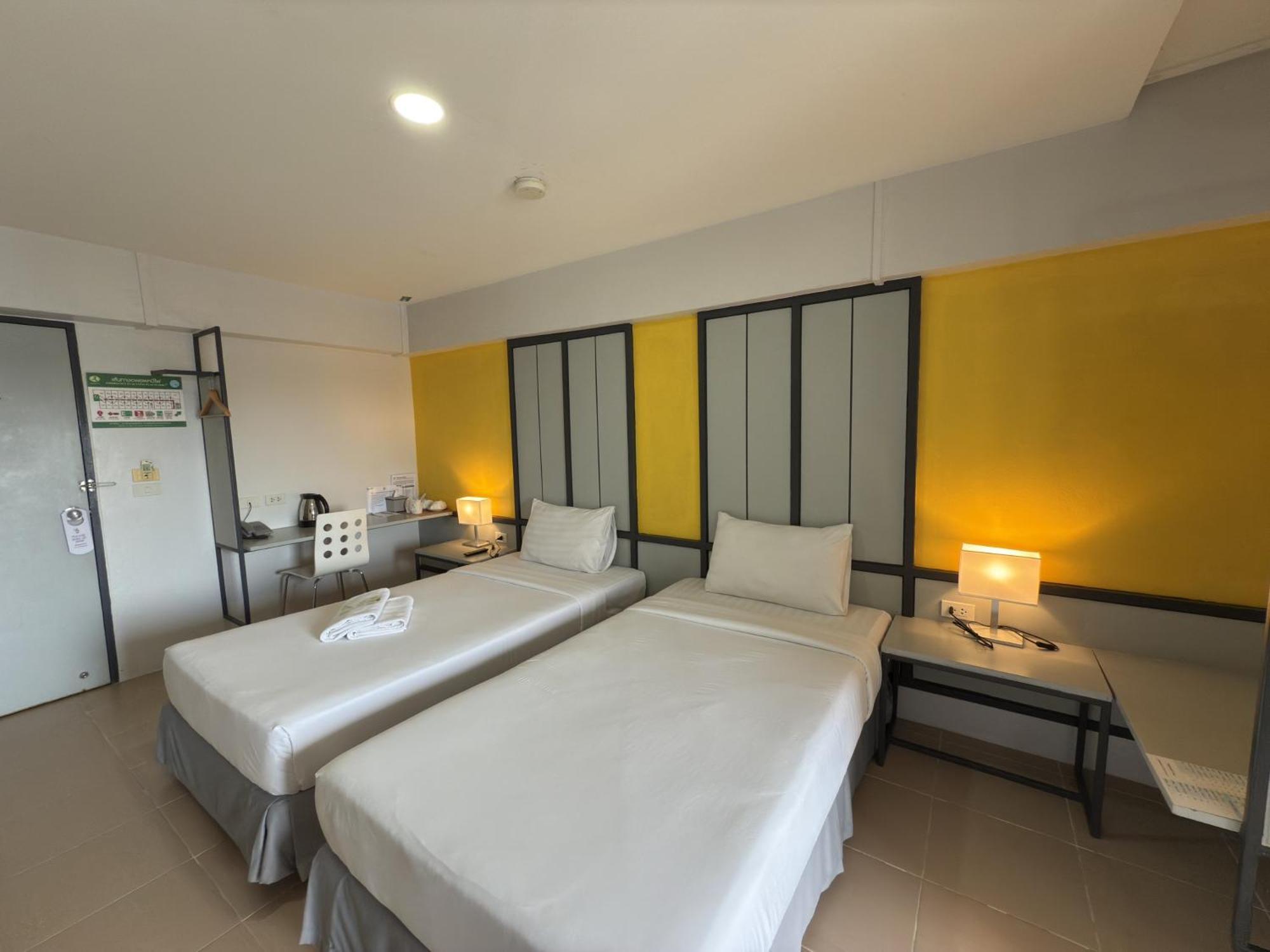 Regent Ngamwongwan Hotel