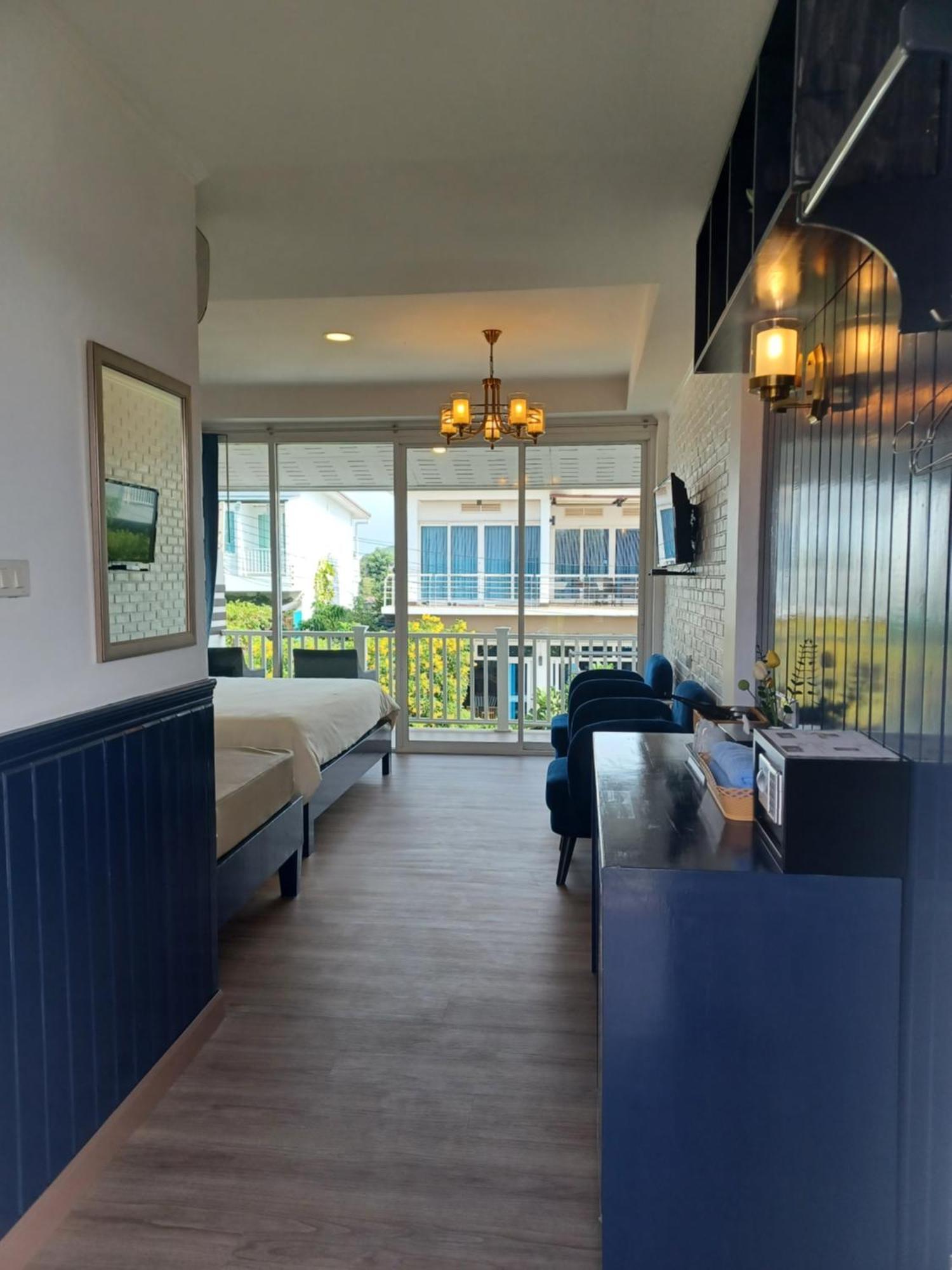 Riviera Resort 3*