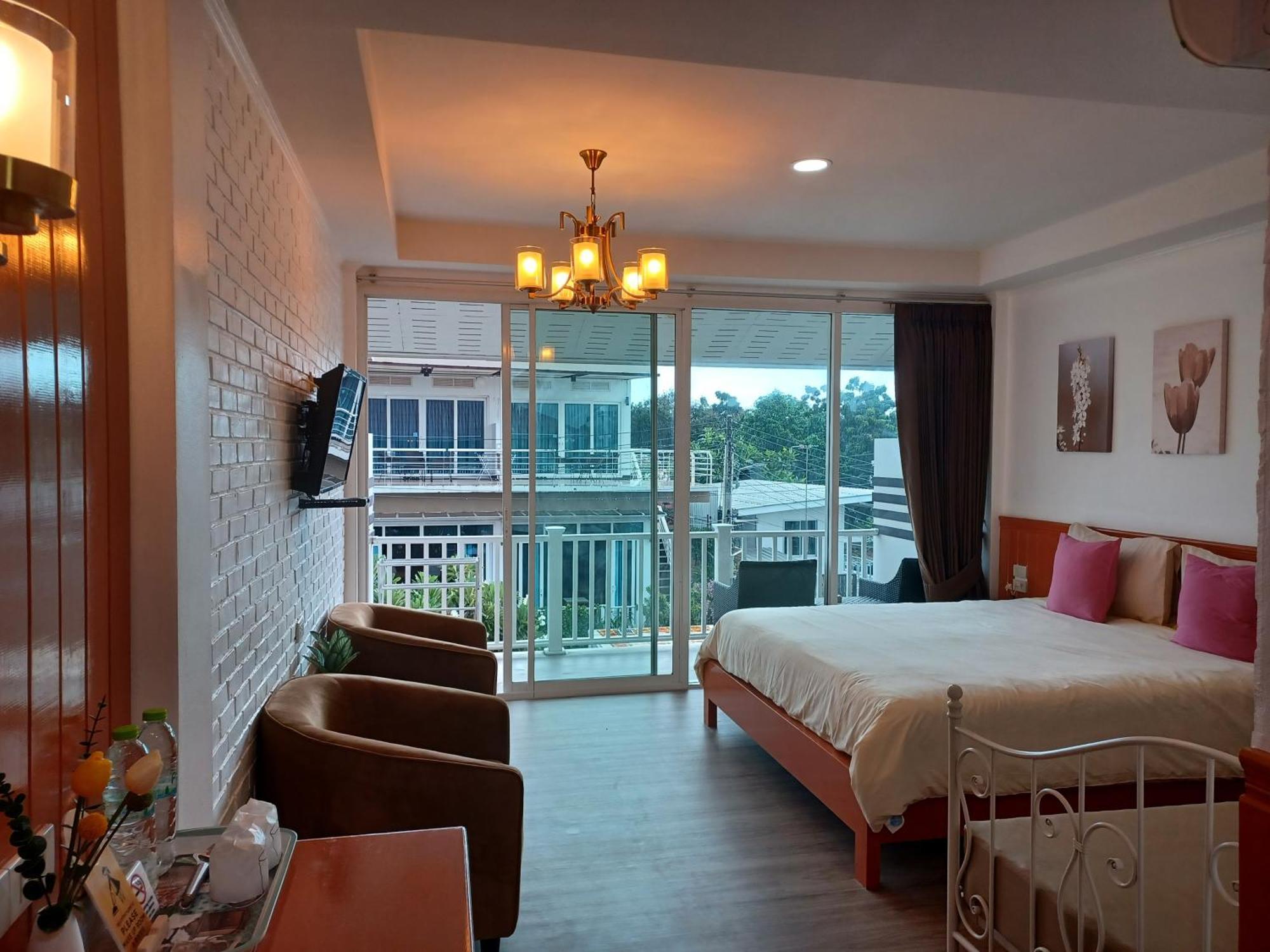 Riviera Resort 3*