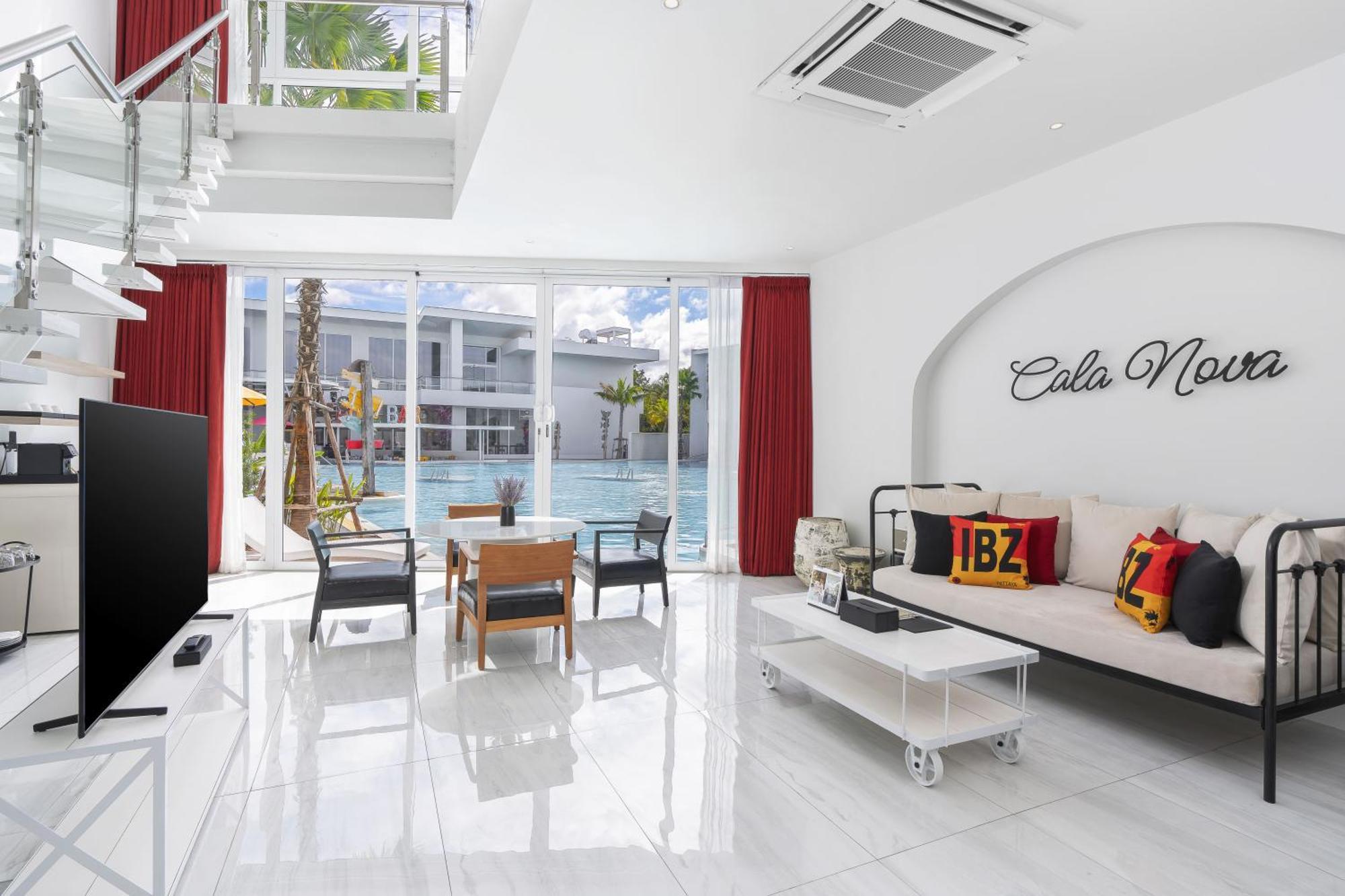The Gems Mining Pool Pattaya 5*