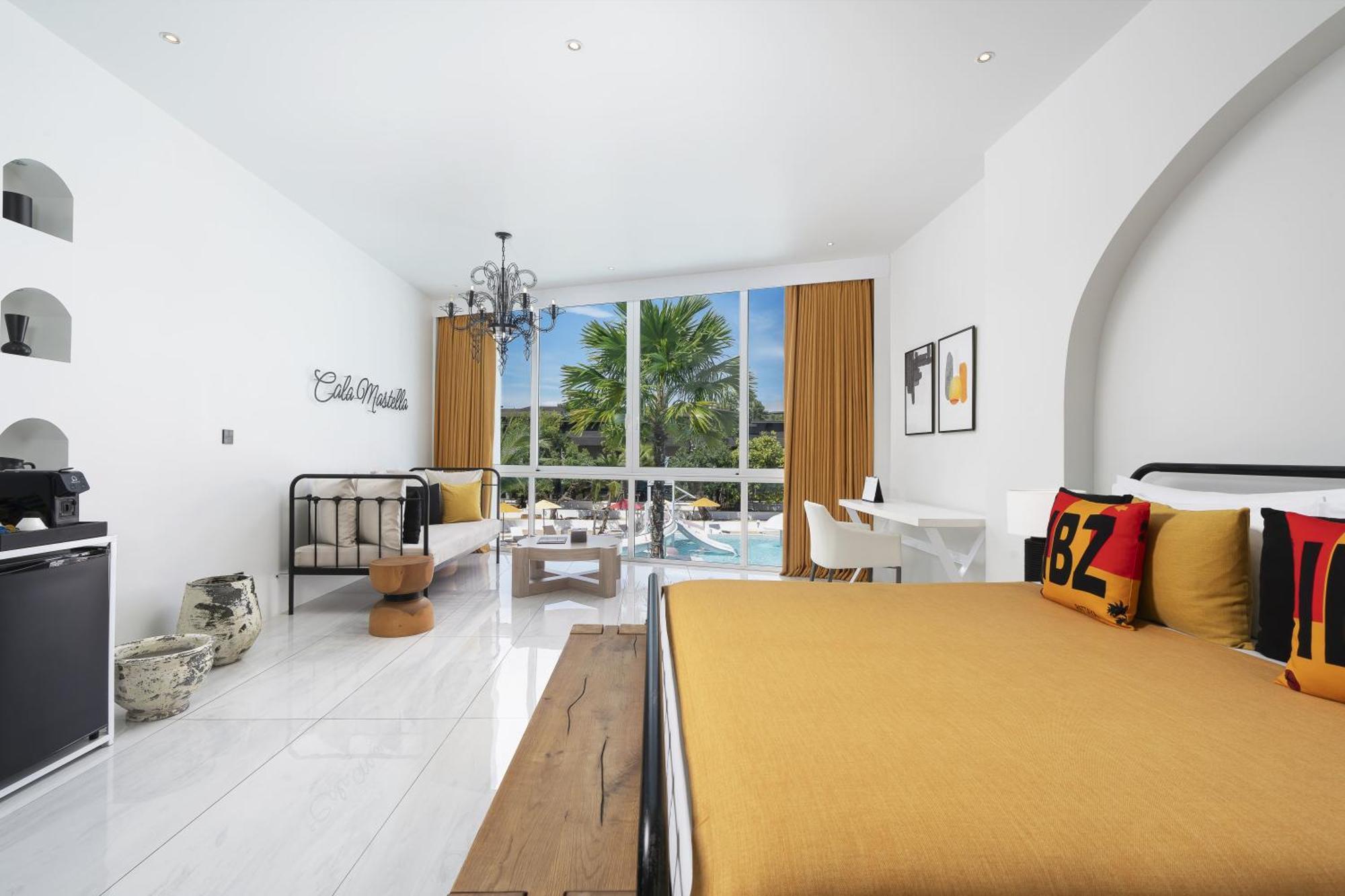 The Gems Mining Pool Pattaya