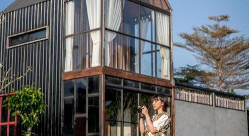 The River Life Resort Sai Yok