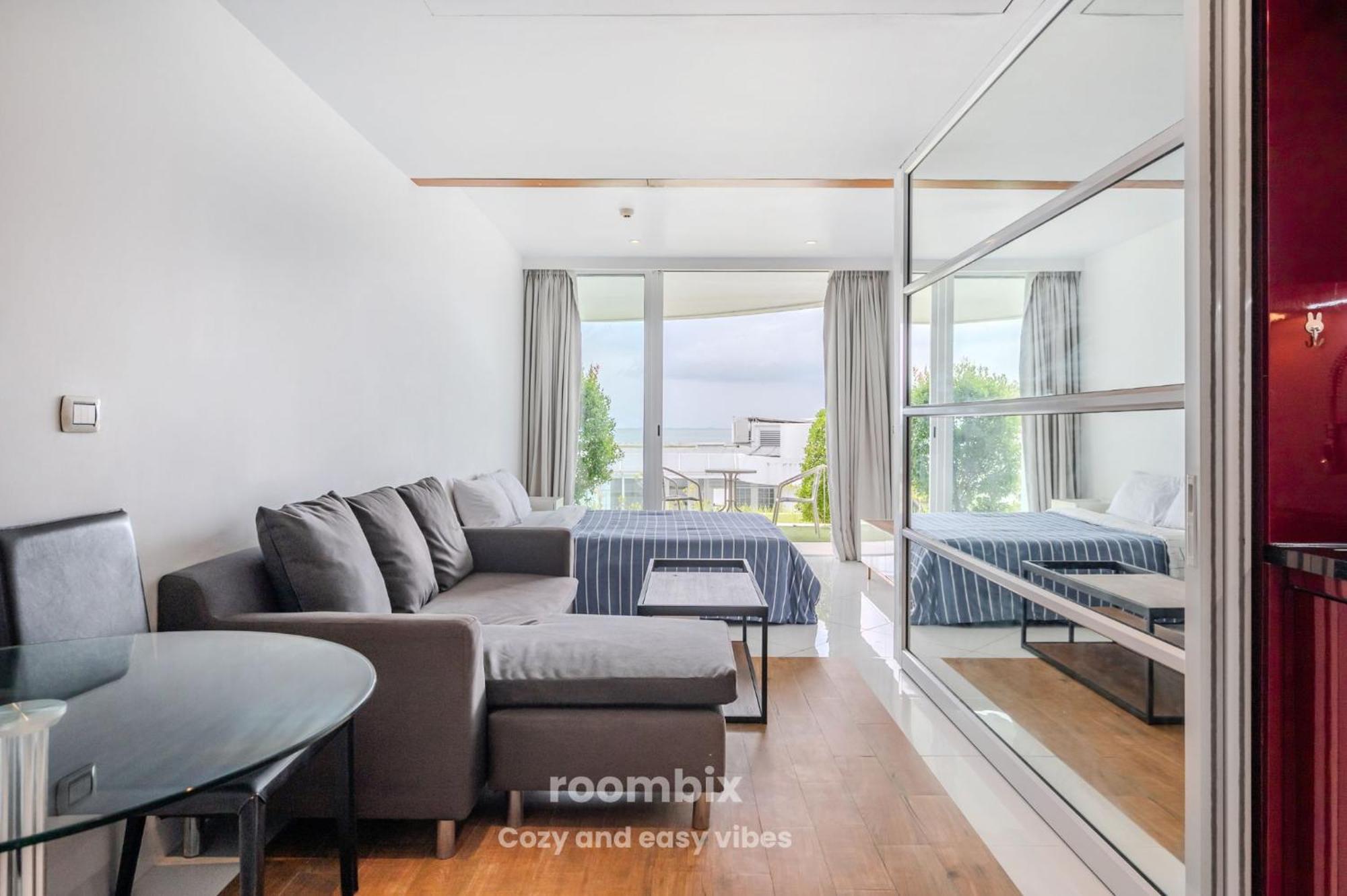 Pure Sunset - Ocean View Room, Pattaya