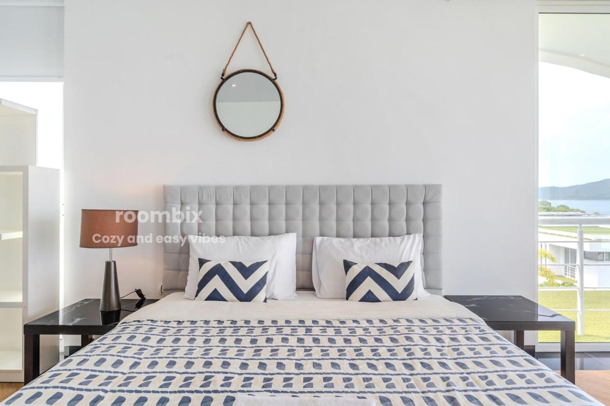 Pure Sunset - Ocean View Room, Pattaya Aparthotel Na Chom Thian