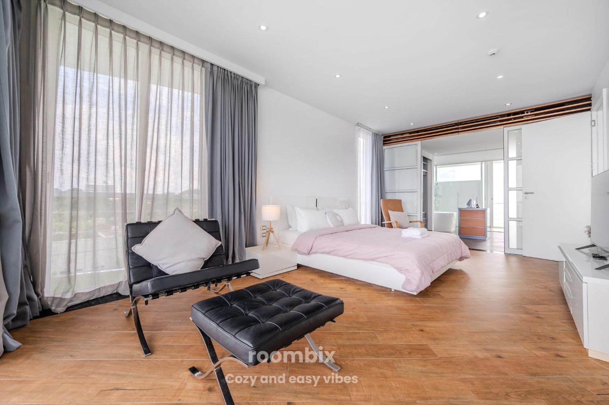 Pure Sunset - Ocean View Room, Pattaya Aparthotel