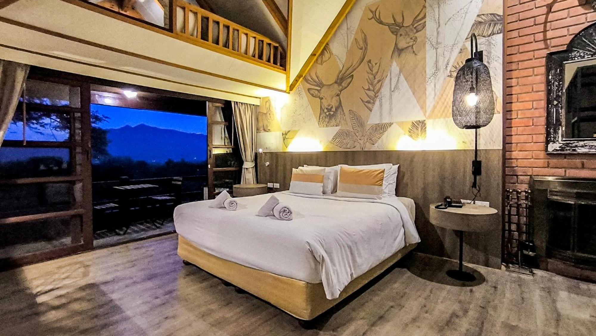 Hotel Issara Boutique Winery 4*