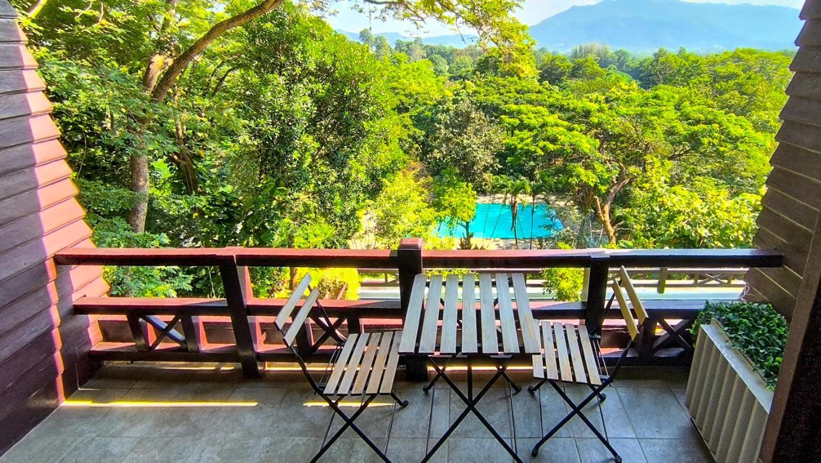 Hotel Issara Boutique Winery Muak Lek