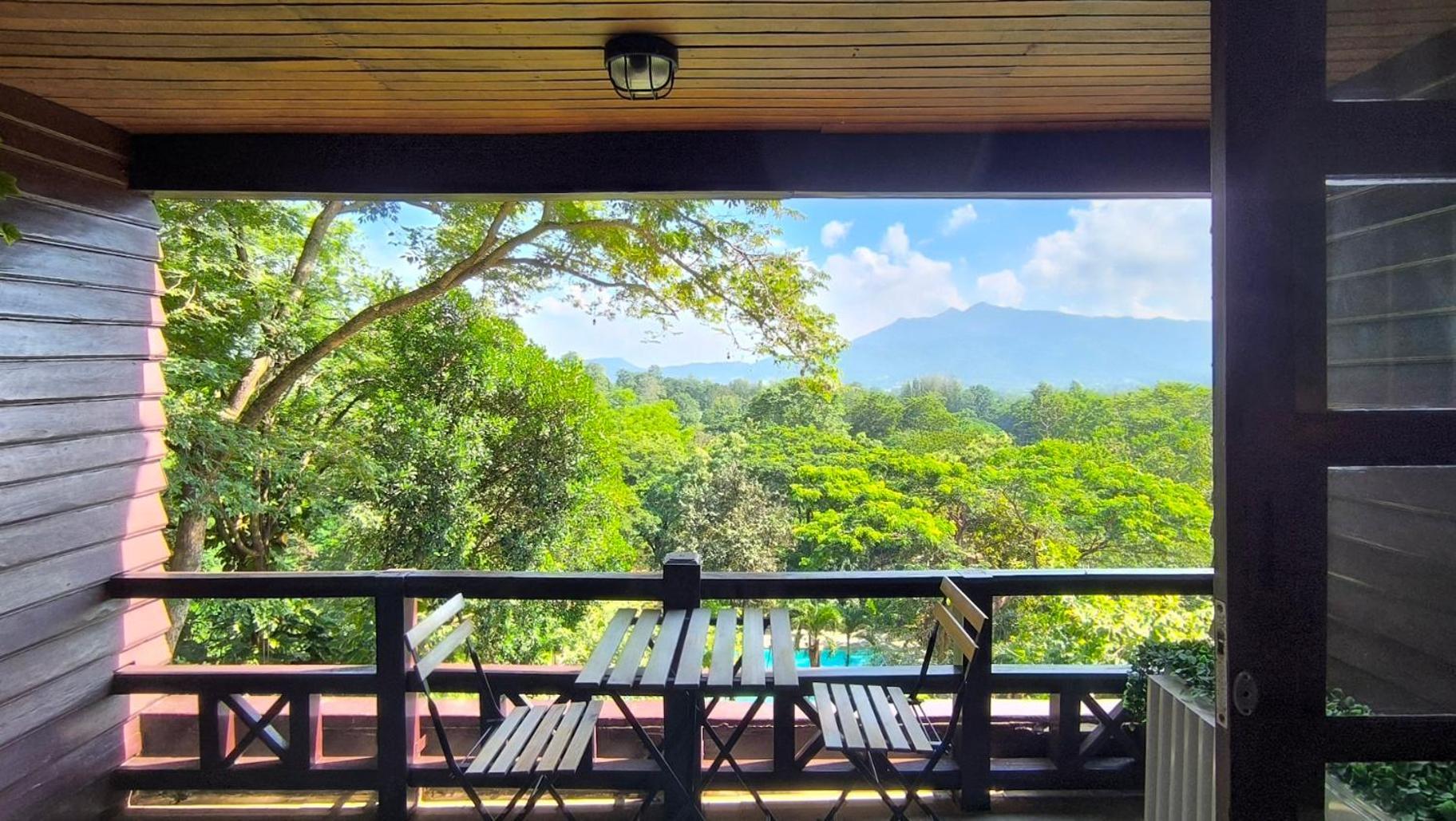 Issara Boutique Winery