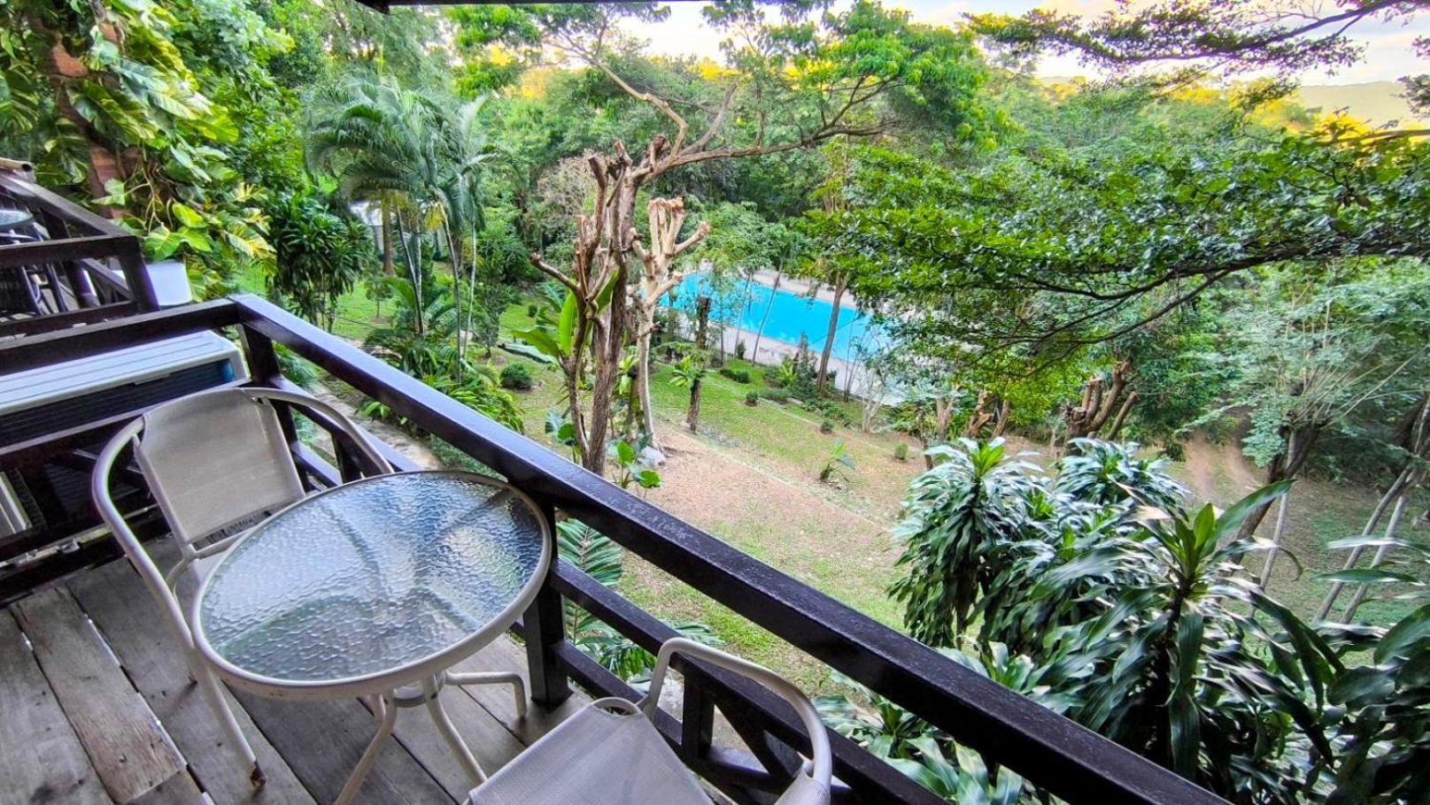 Issara Boutique Winery 4*