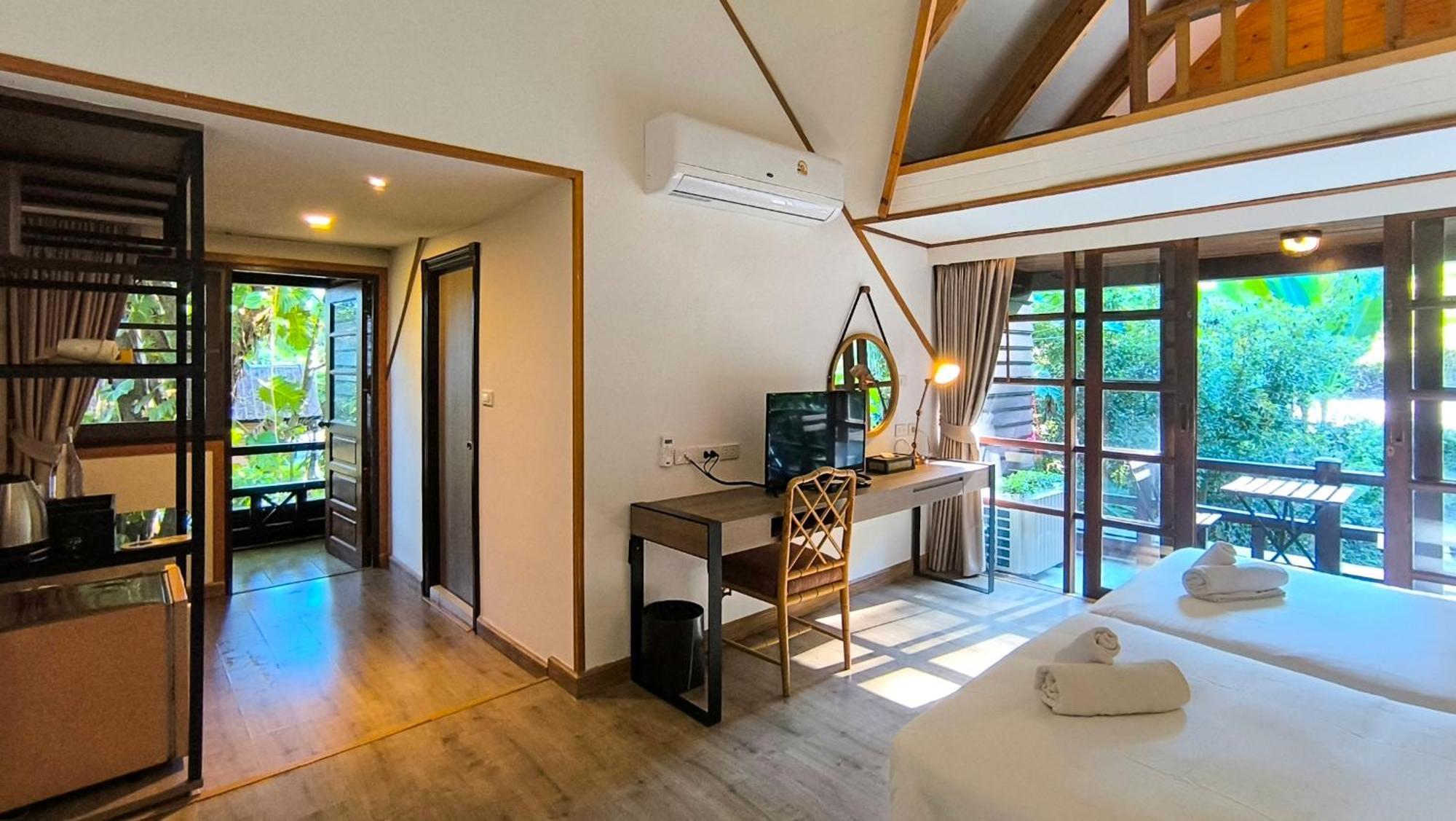 Issara Boutique Winery 4* Muak Lek