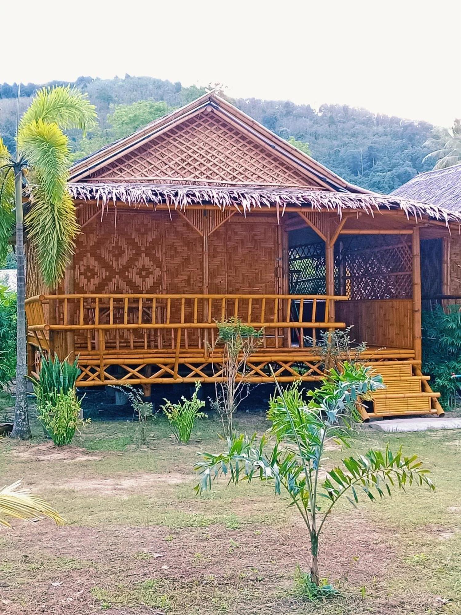 Koh Yao Front Hotel
