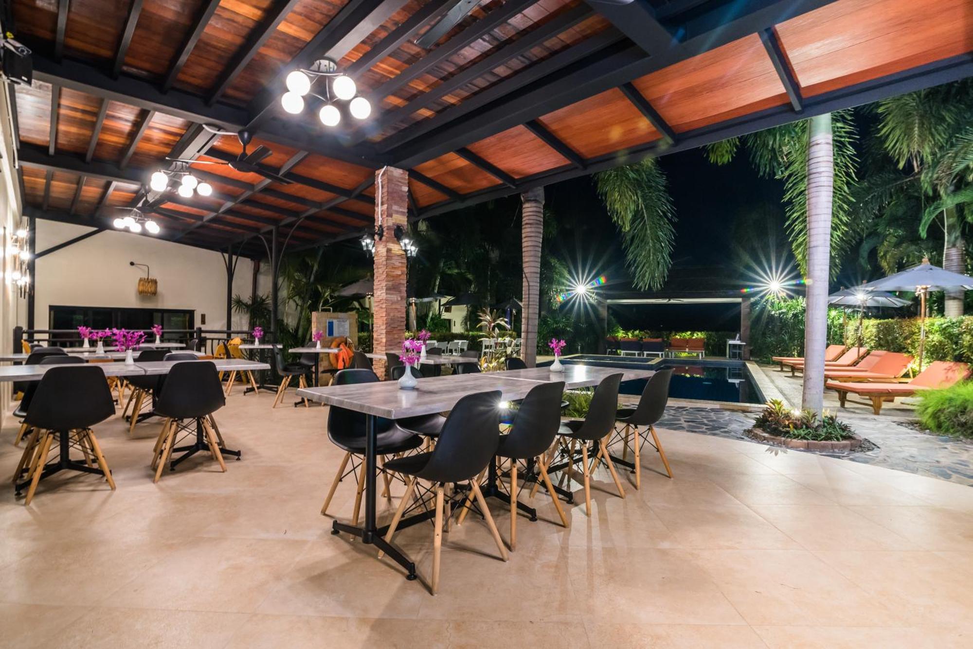 Pa Prai Villas And Suites Resort 4*