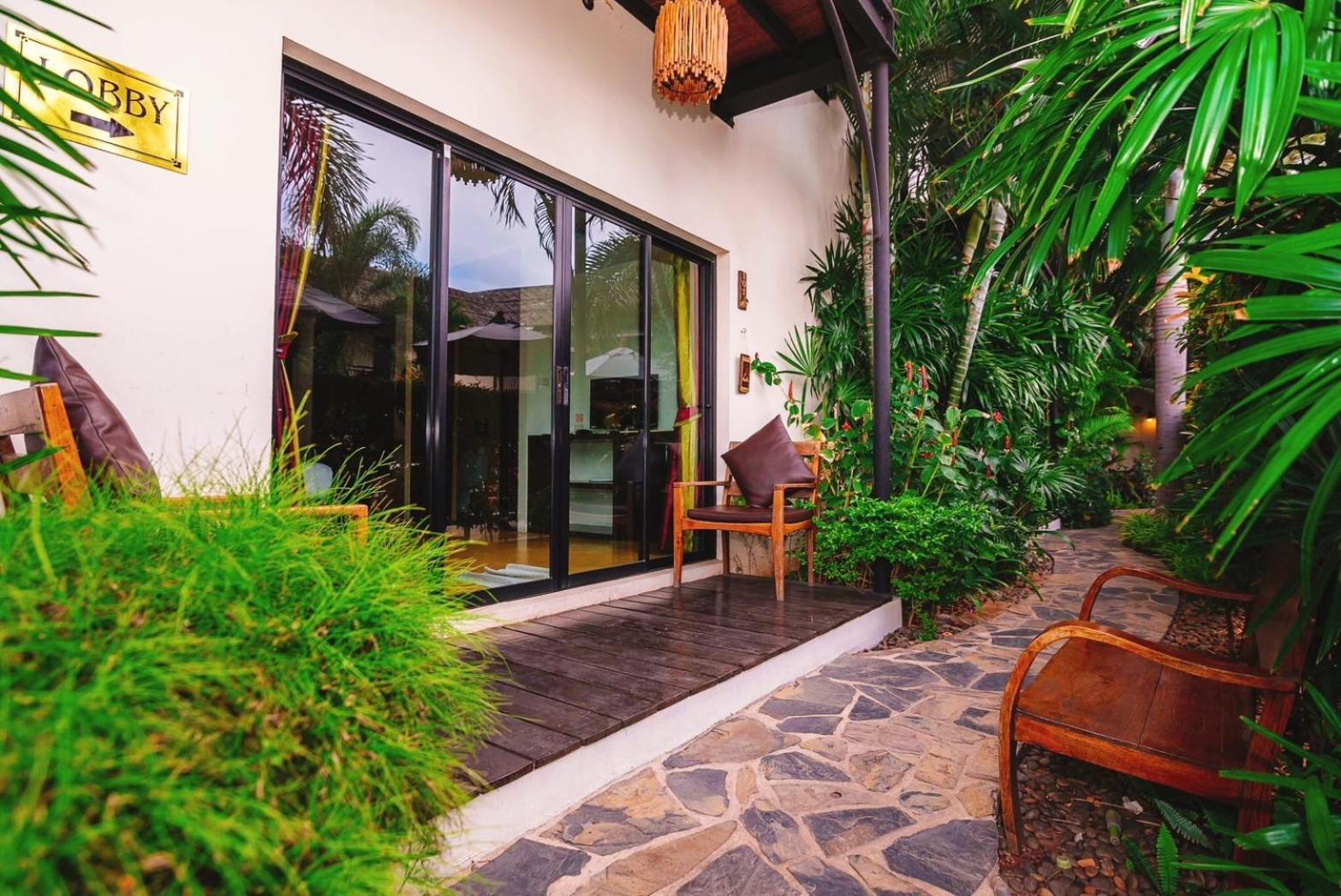 Pa Prai Villas And Suites Resort Resort