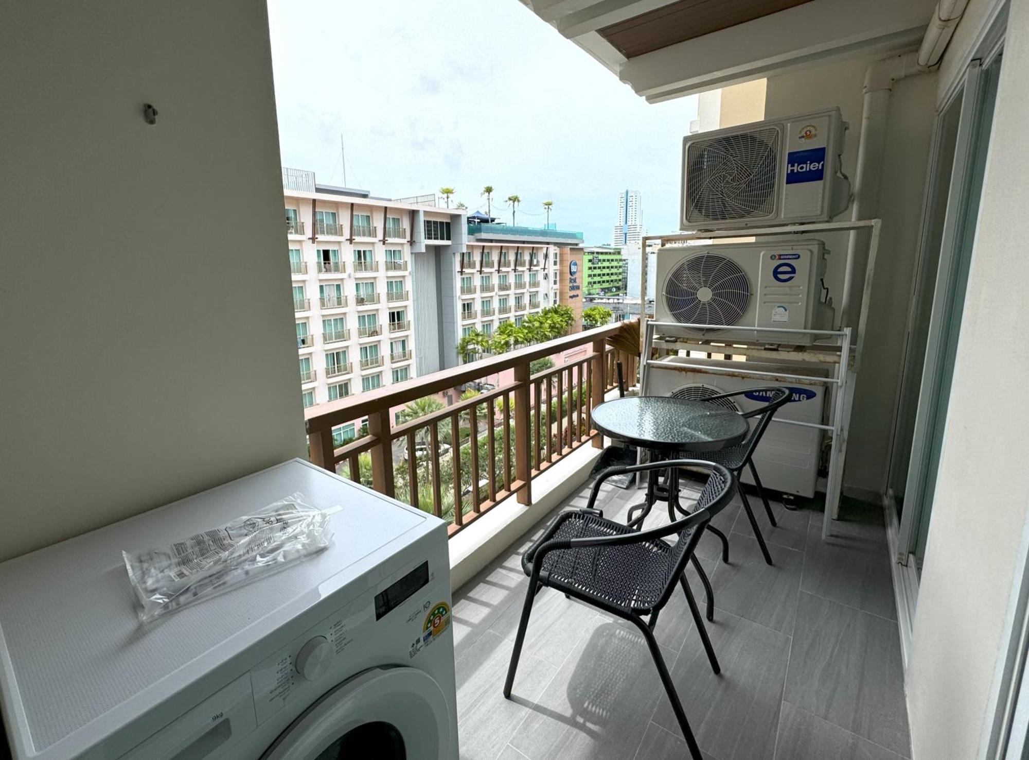 At Phuket By Lofty Apartment Kathu