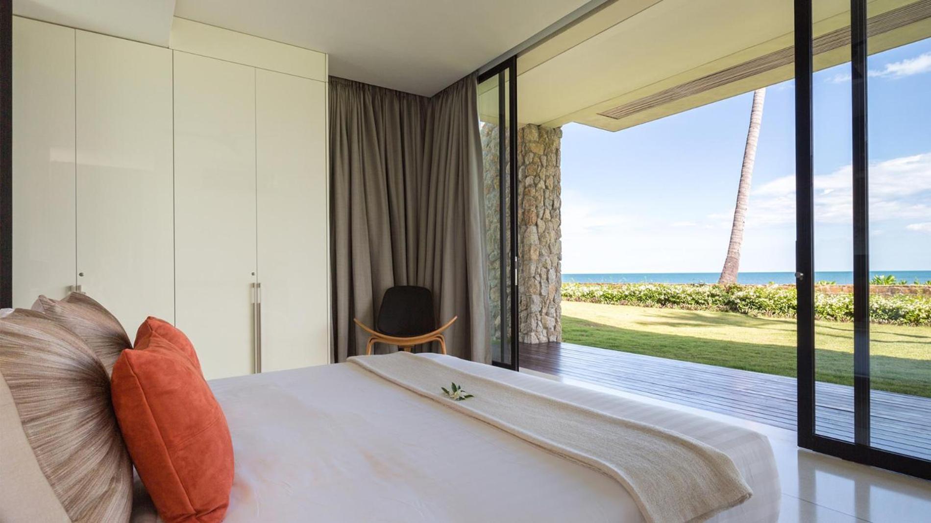 Fashionable Malabar Beachfront 5 Bedrooms 2 Kid's Bedrooms * Laem Sor