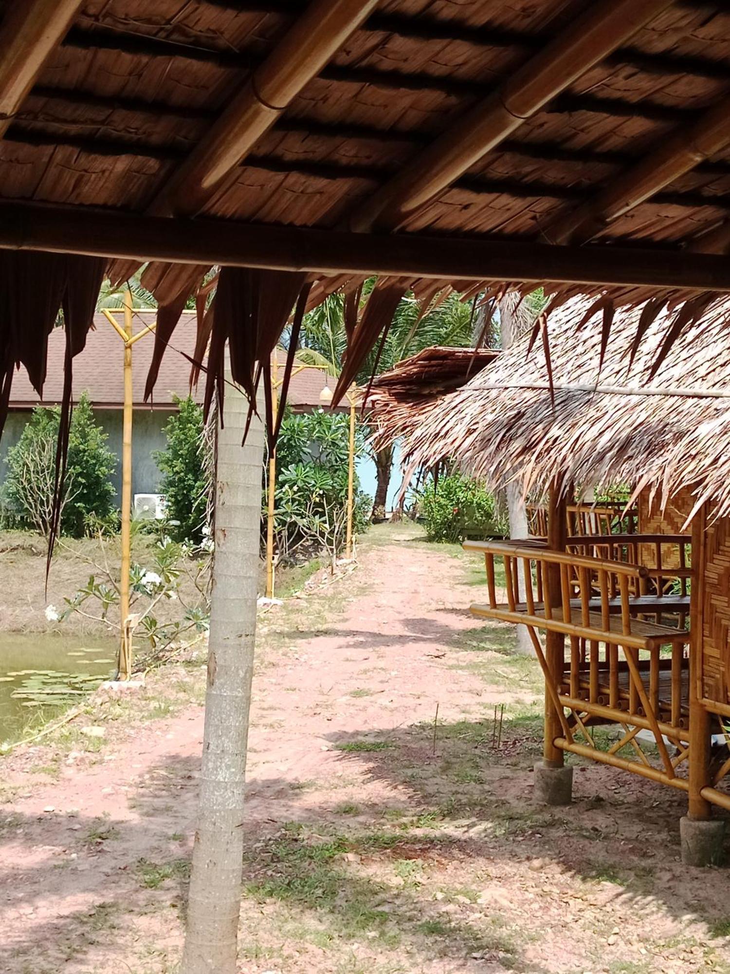 Koh Yao Front Hotel