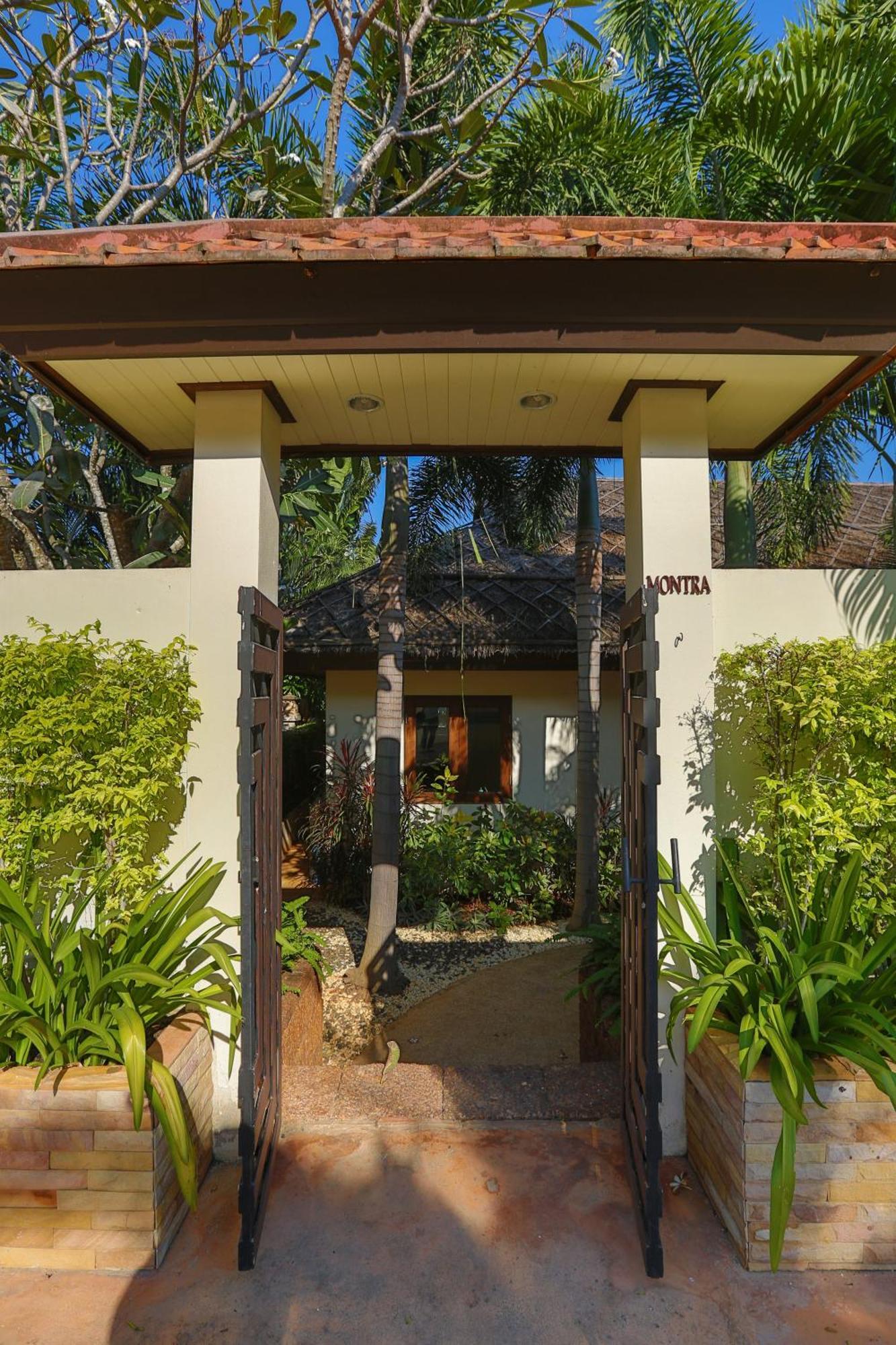 Pa Prai Villas And Suites Resort Resort 4*
