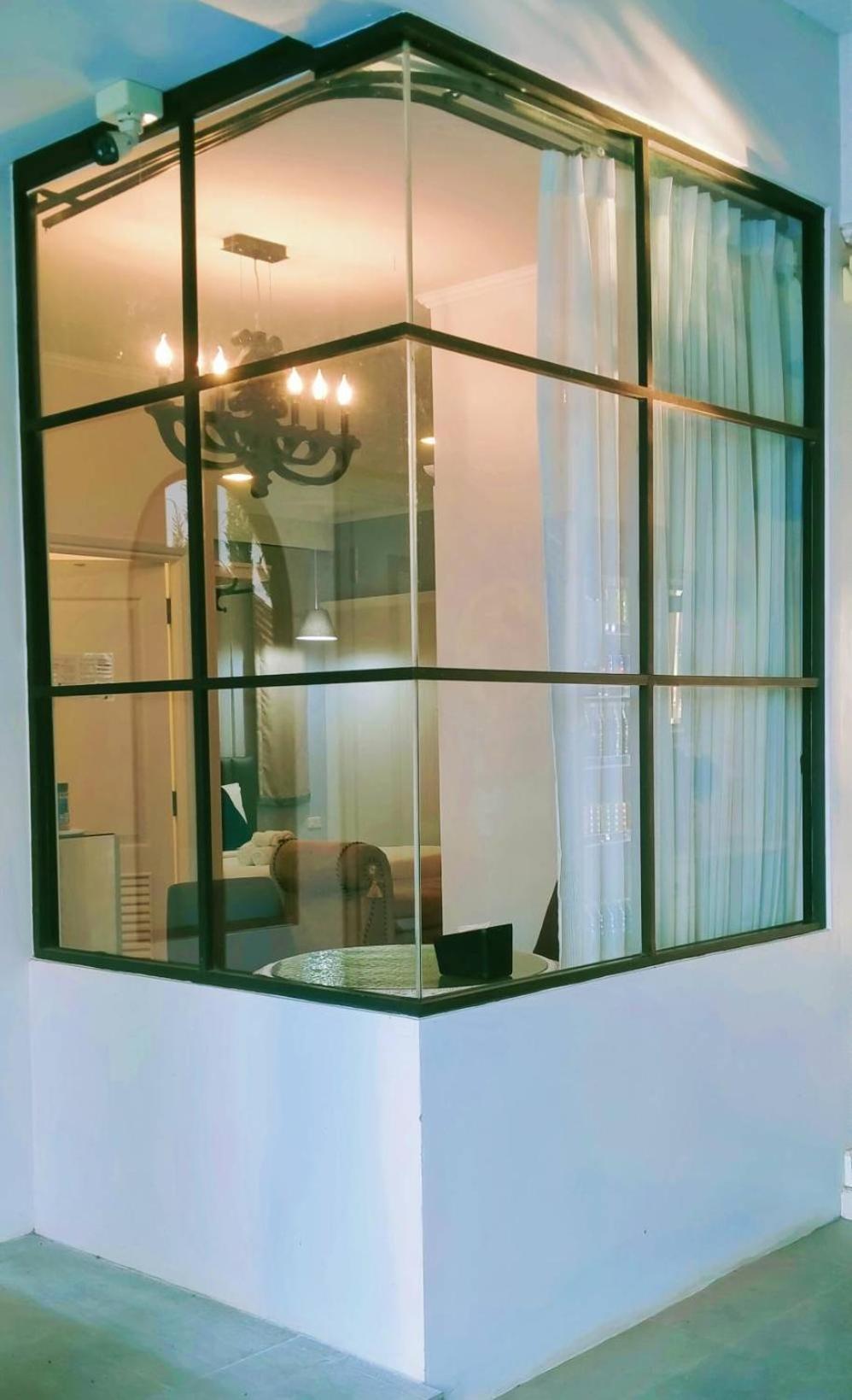 La Riva Boutique