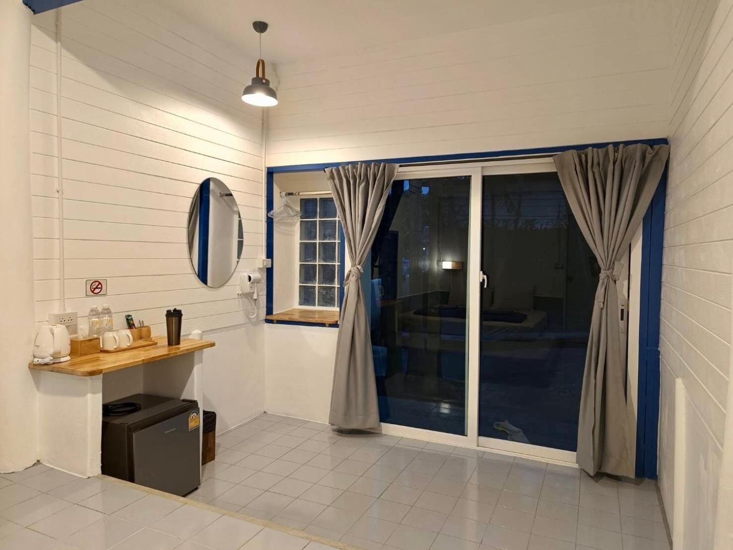 Canary Guest house 2*