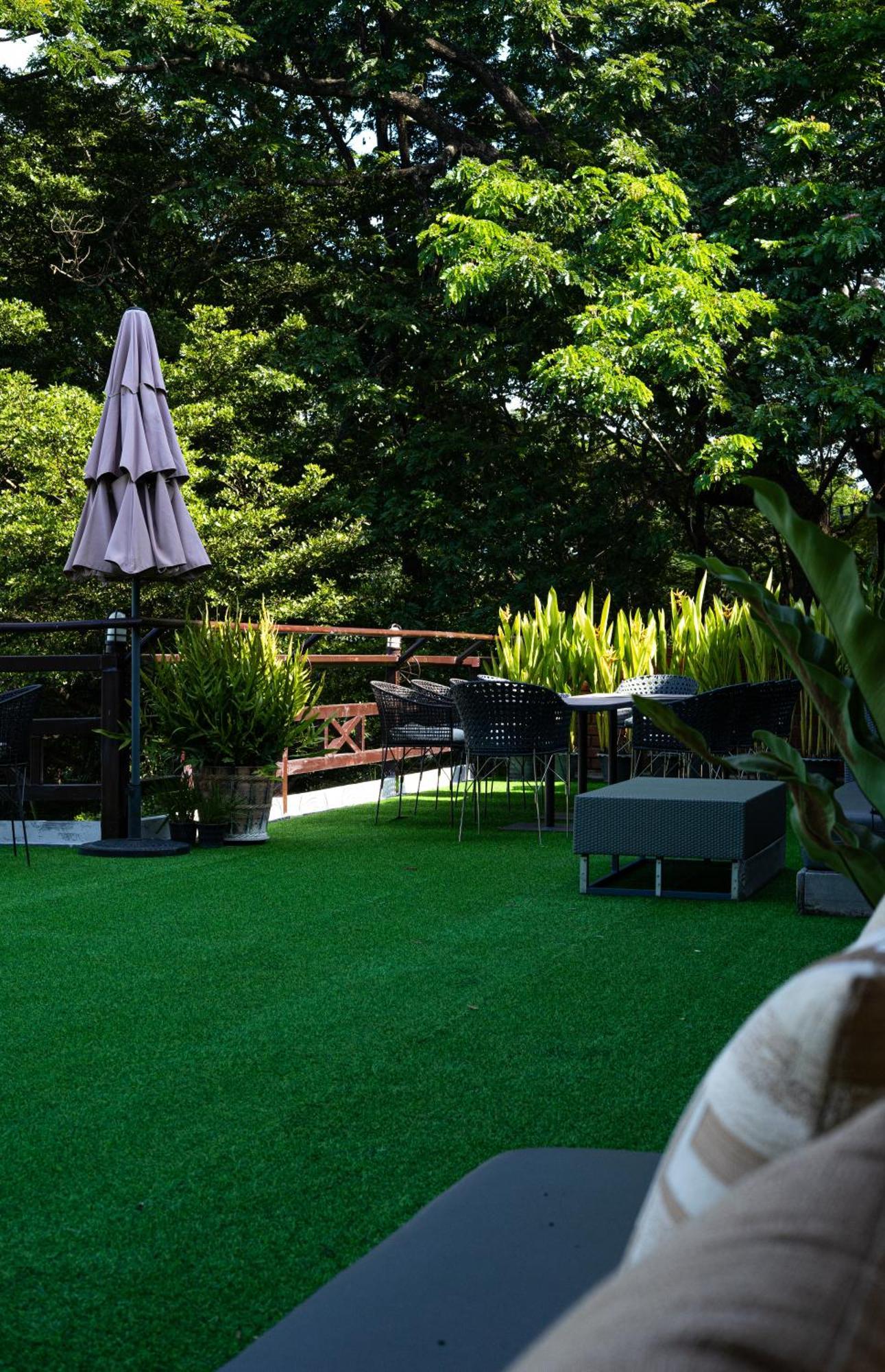 Issara Boutique Winery Hotel 4*