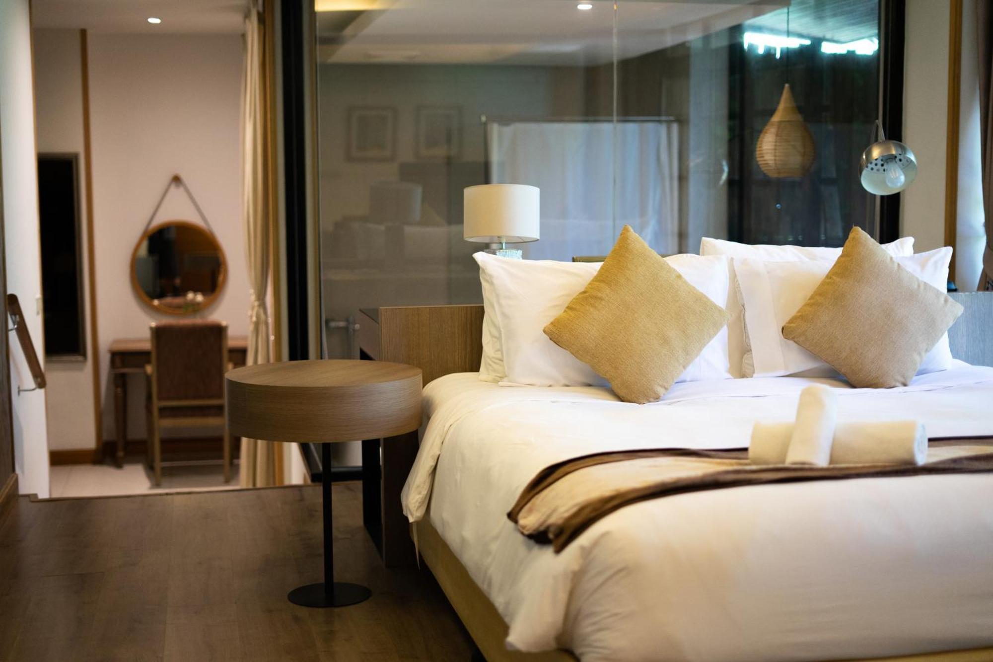 Hotel Issara Boutique Winery 4*