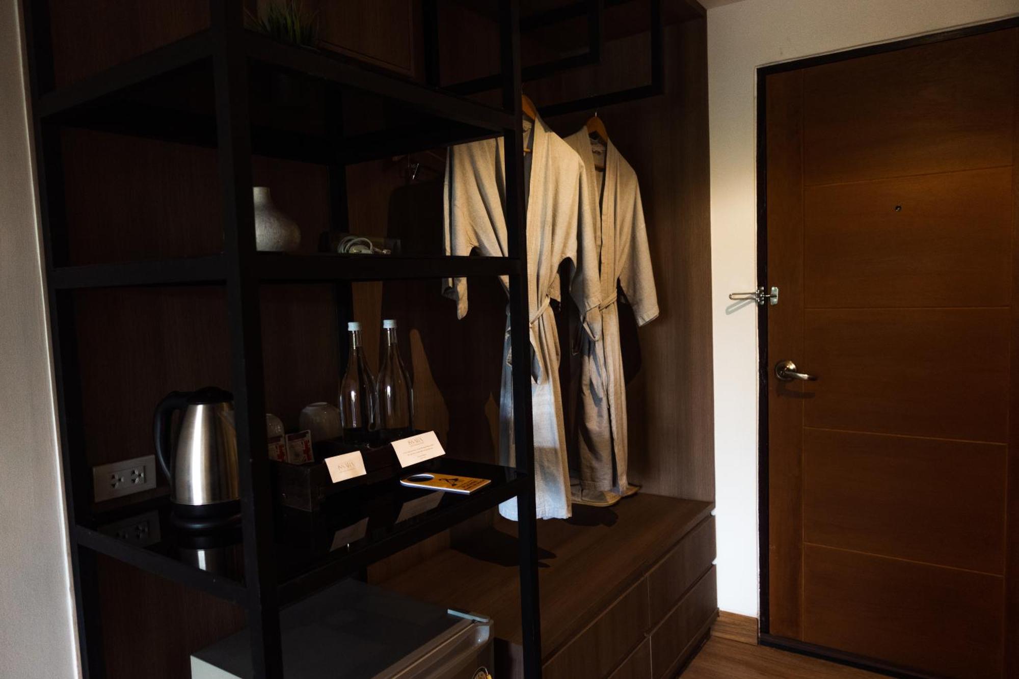 Issara Boutique Winery Hotel 4*