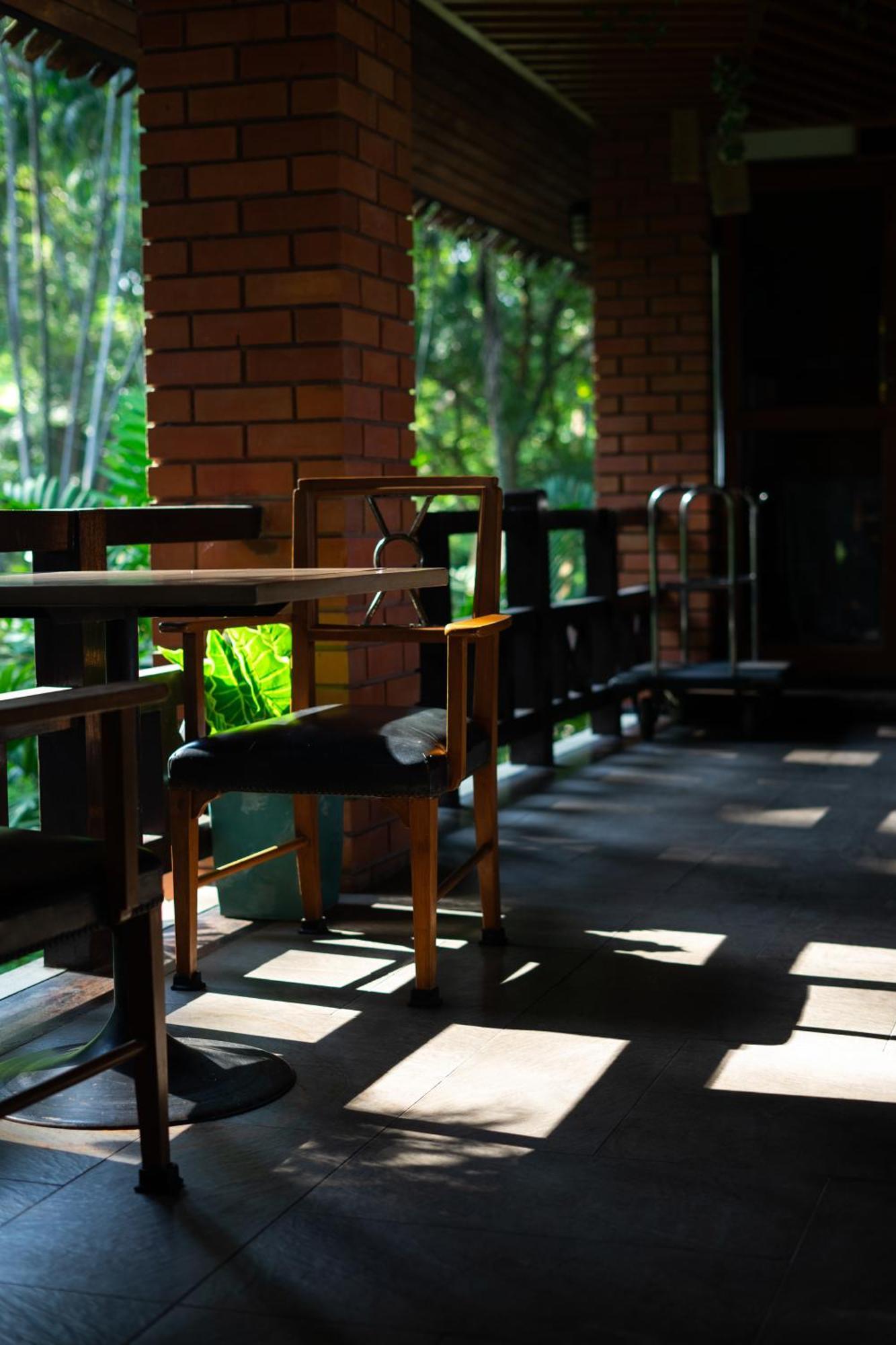 Issara Boutique Winery