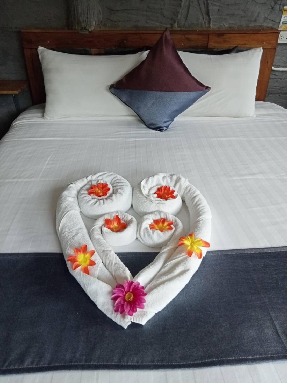 Keeree Loft Thong Pha Phum