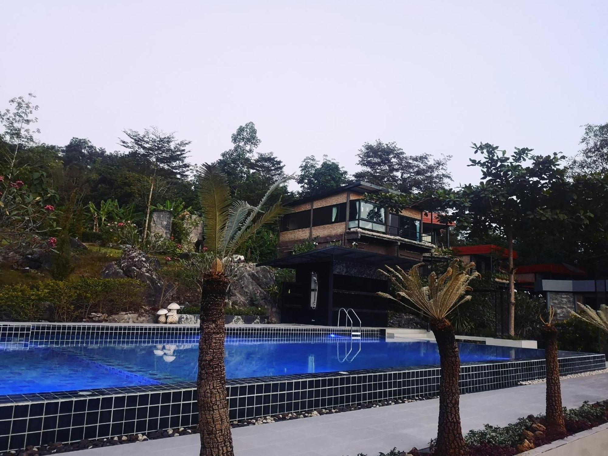 Keeree Loft Thong Pha Phum