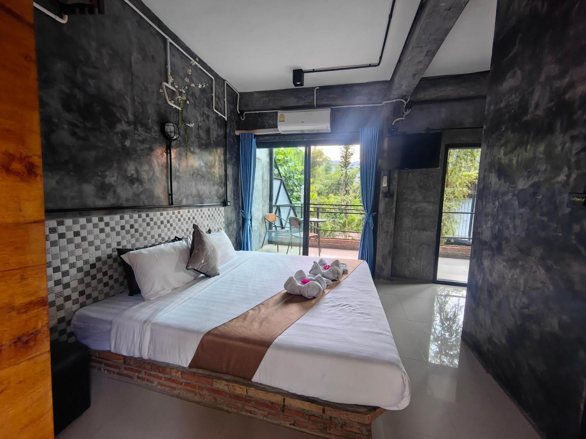 Keeree Loft Resort Thong Pha Phum