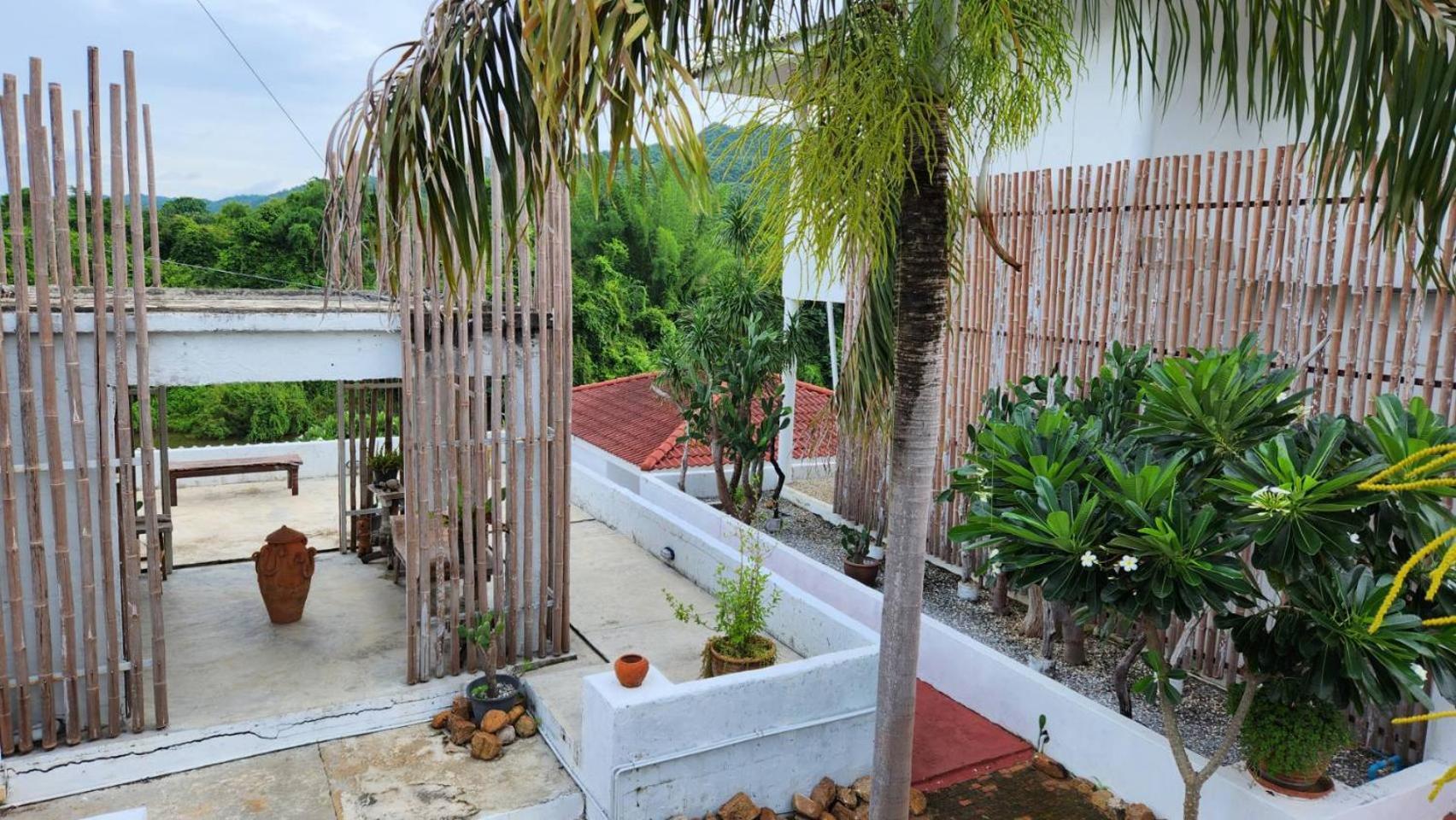 Resort Chasorn Riverside 3*