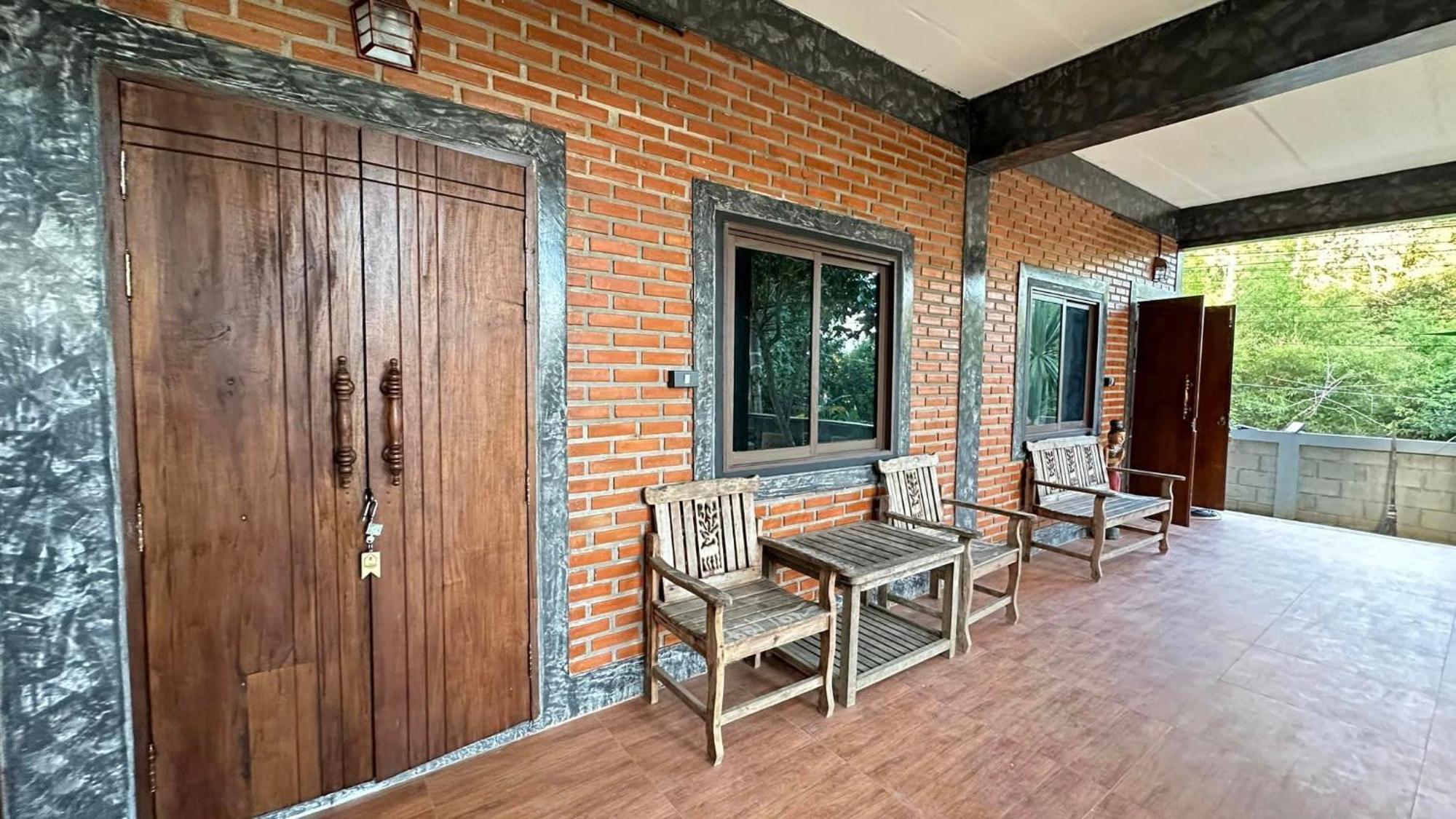 Ban Pataraphan: Traditional Thai Retreat In Khunyuam, Maehongson