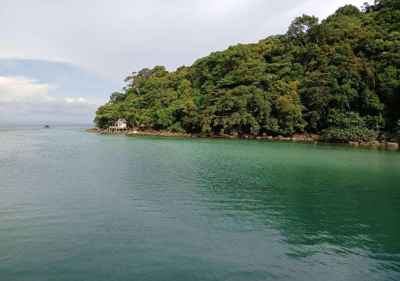 Ao Yai Koh Kood * Ko Kut