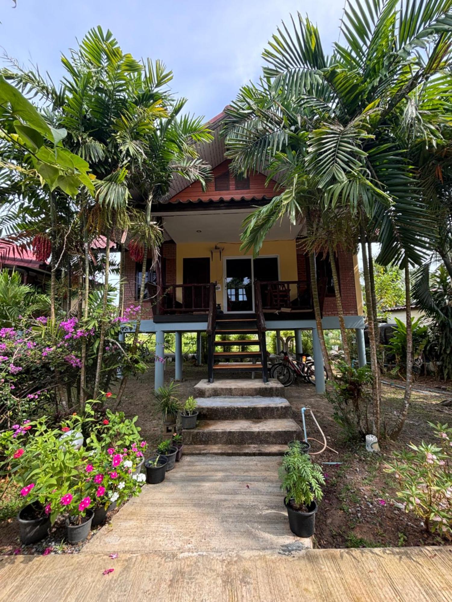 Mookdaman * Ko Yao Noi