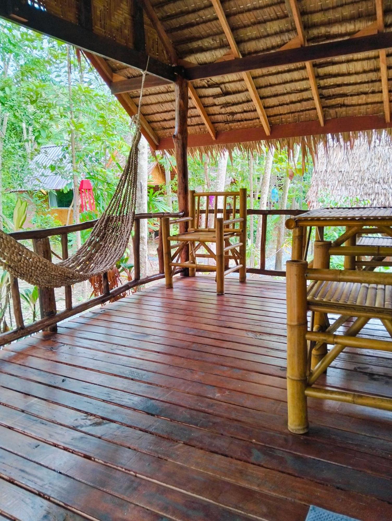 Dahla Lanta Hut Koh Lanta