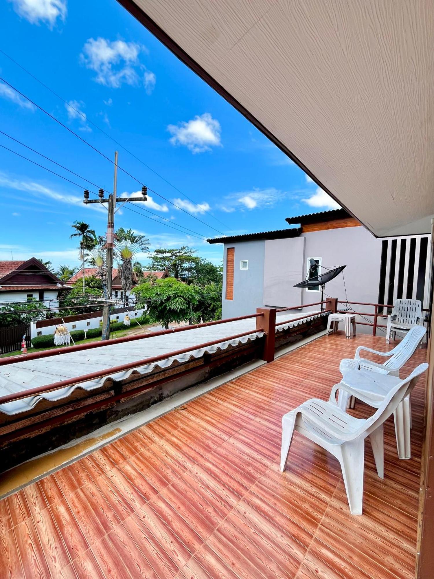 Lanta Nature House Hostel *