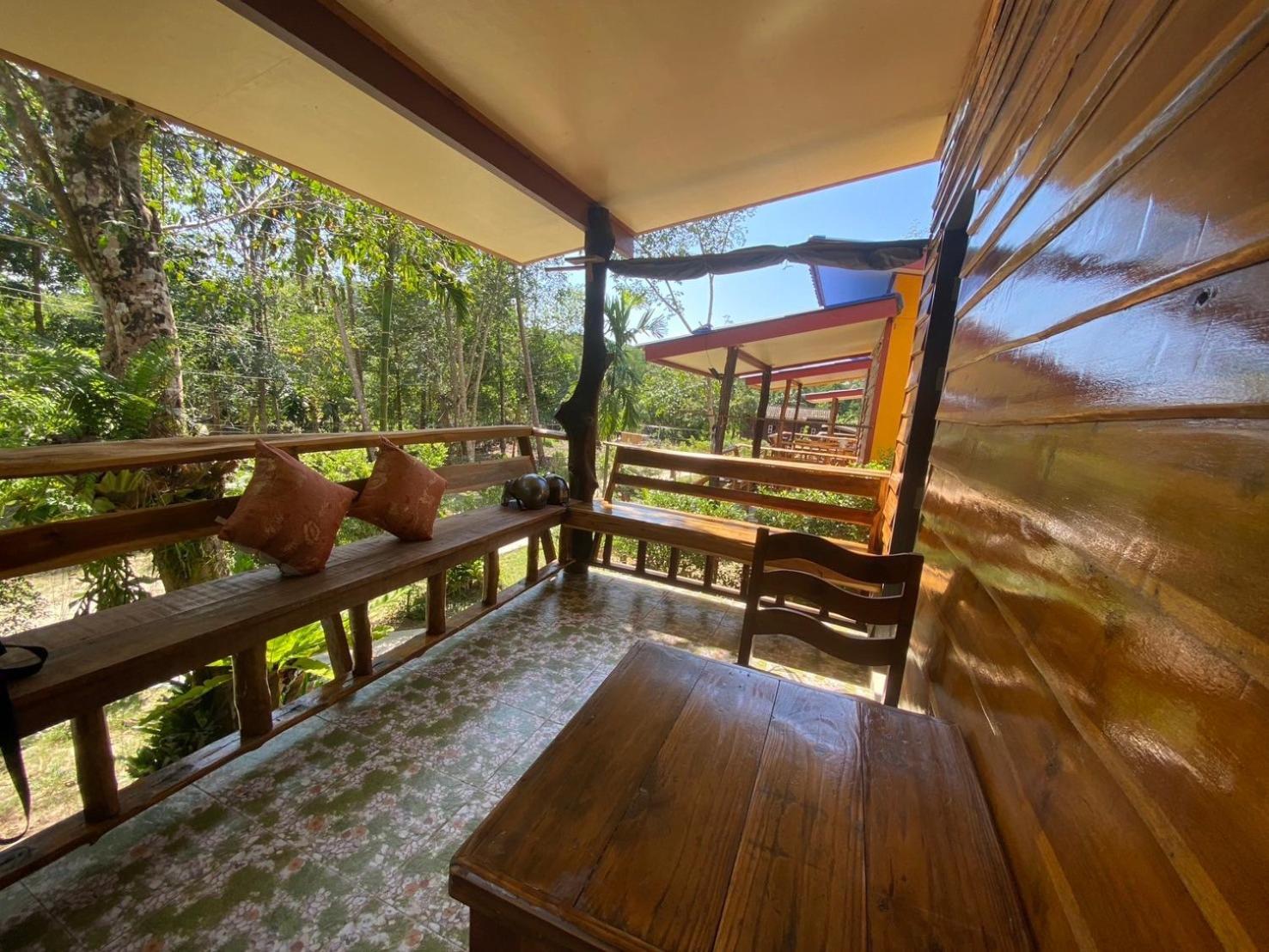 Baan Panseng Resort