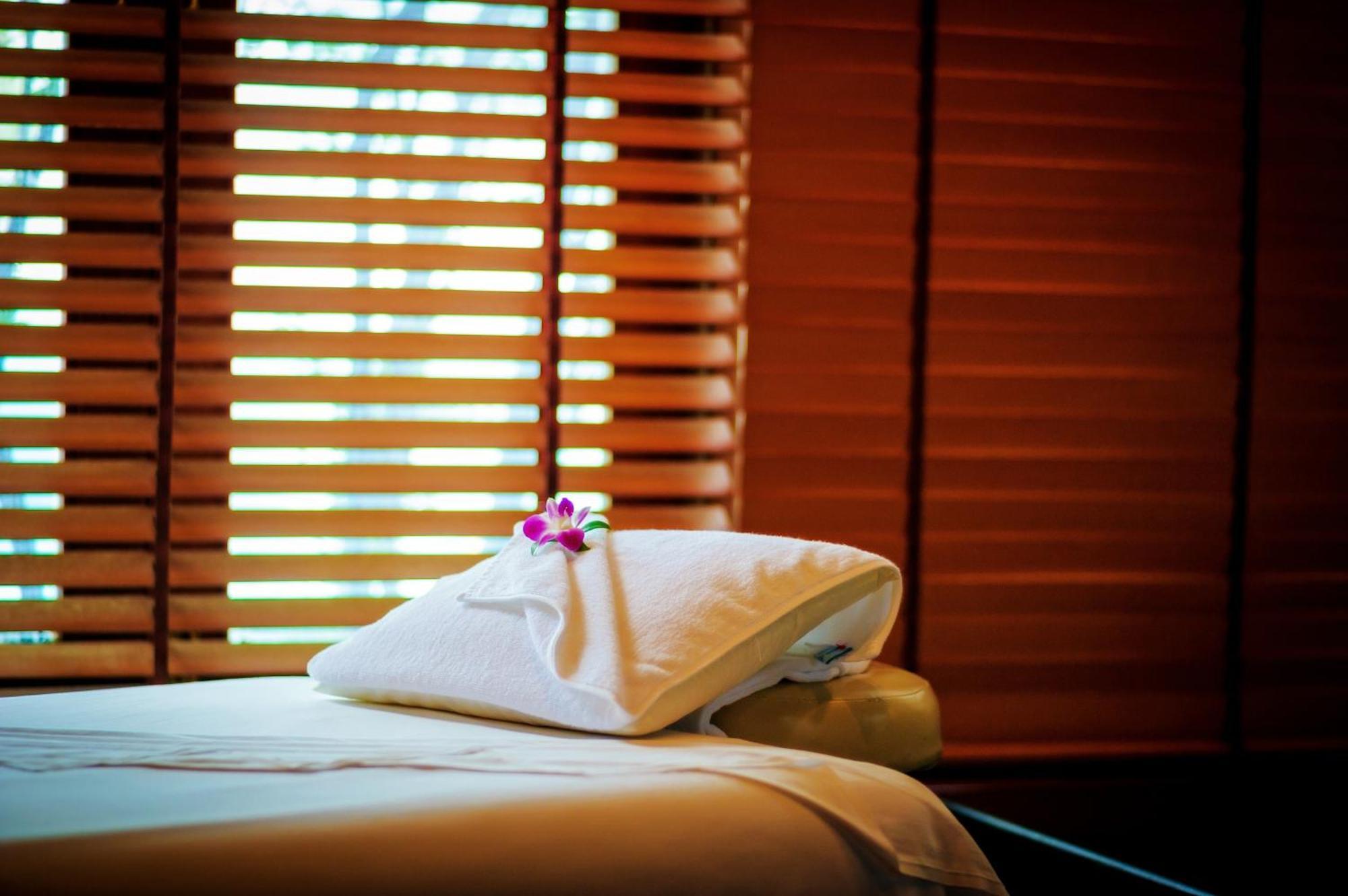 Phuket Kana International Hotel普吉岛卡娜国际酒店 Hotel 4*