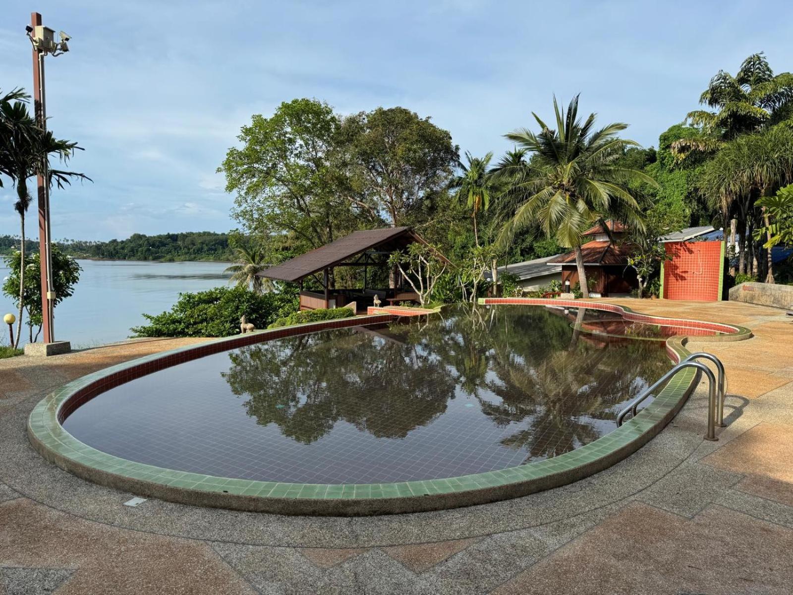 Buri Hut Natural Resort