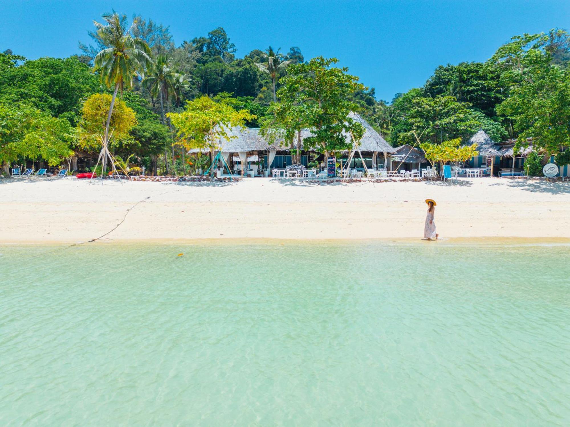 Mayalay Resort-green Koh Ngai