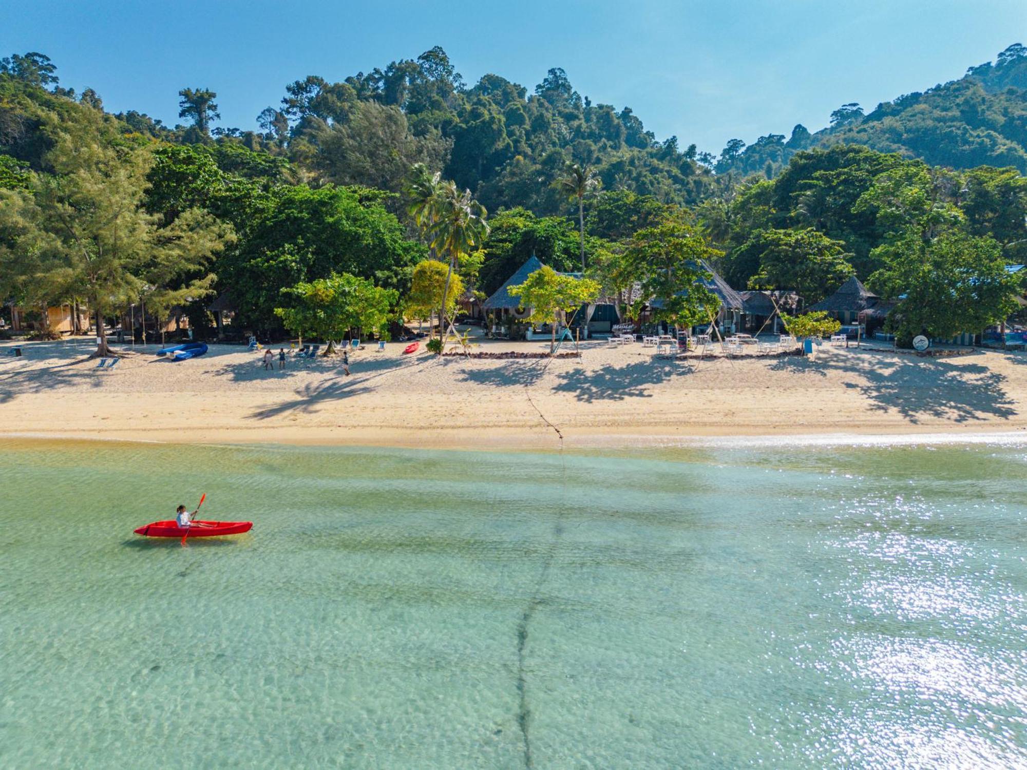 Mayalay Resort-green Resort