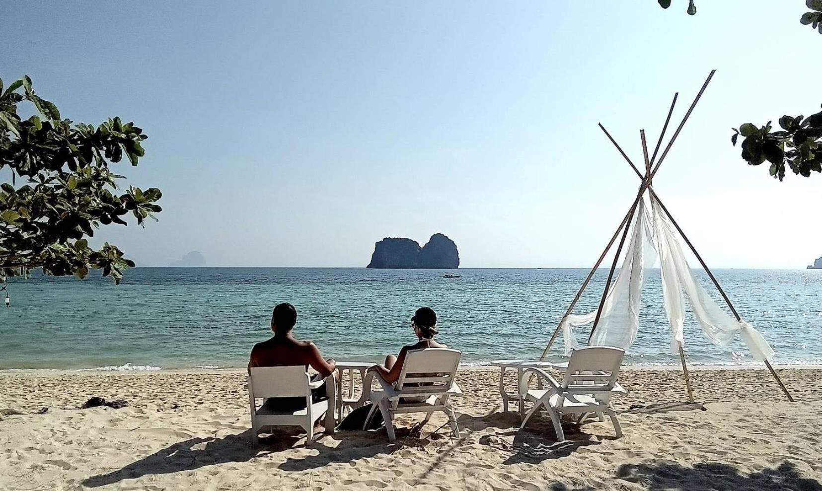 Resort Mayalay Resort-green Koh Ngai