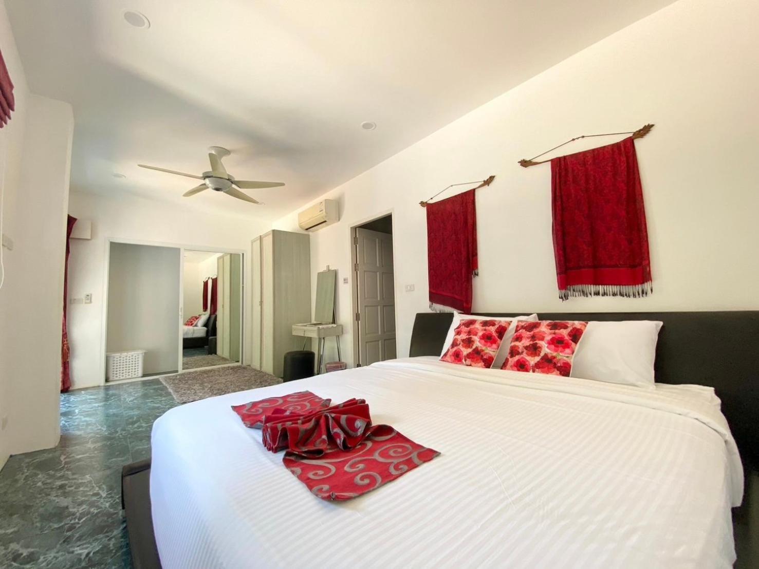 - Nap Dau - 10 Bedroom Private Pool - Phuket * Chalong