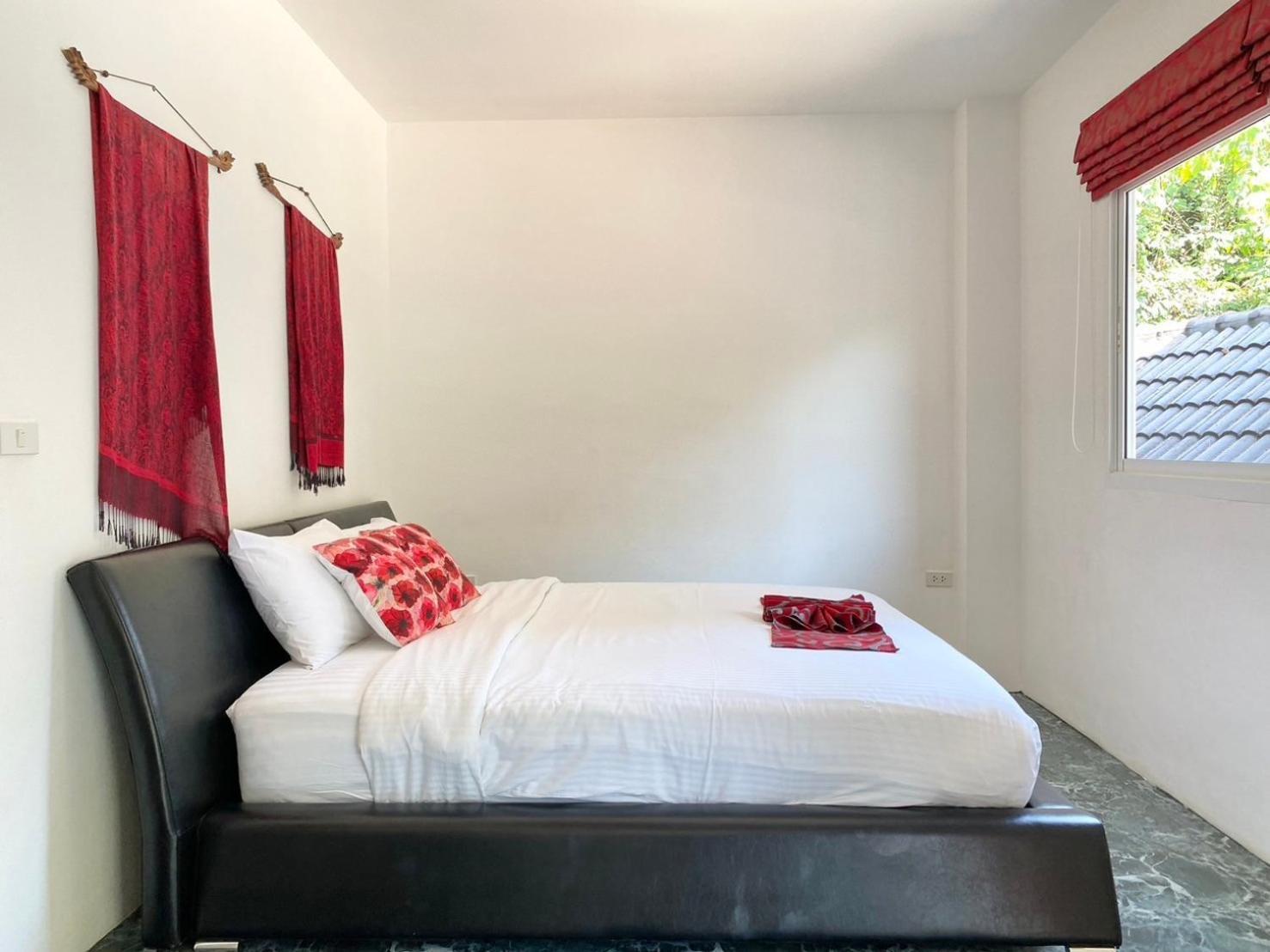 Villa - Nap Dau - 10 Bedroom Private Pool - Phuket *
