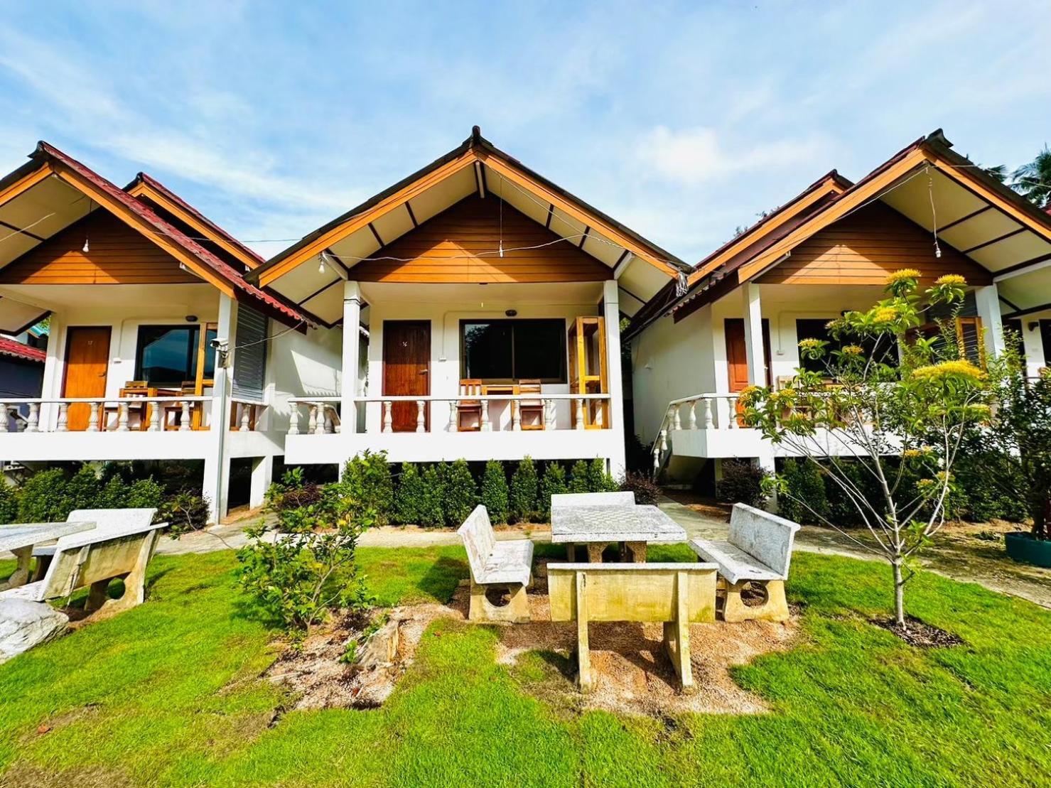 Resort The Scenery 2*