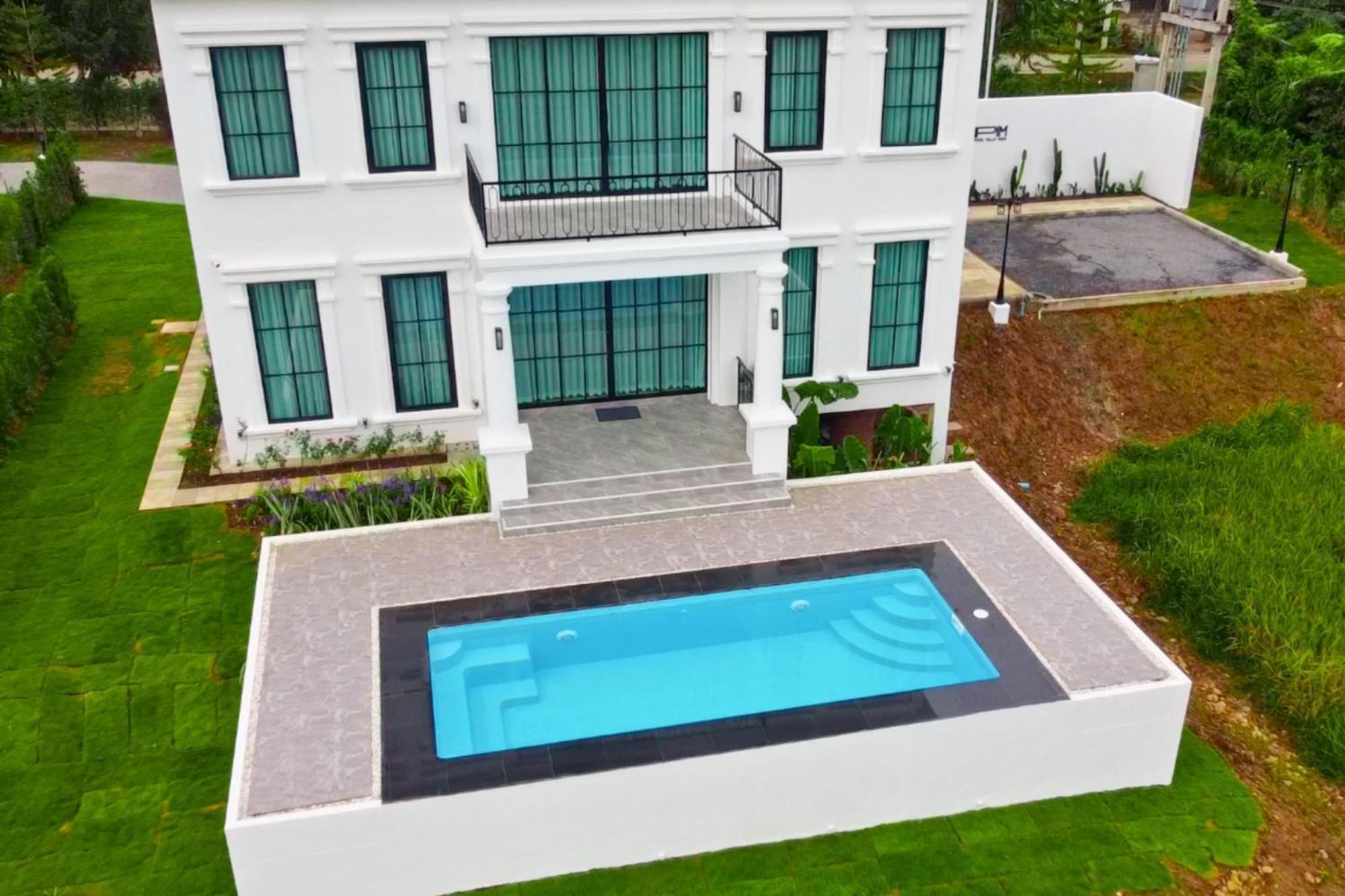 Pim Pool Hotel Nan