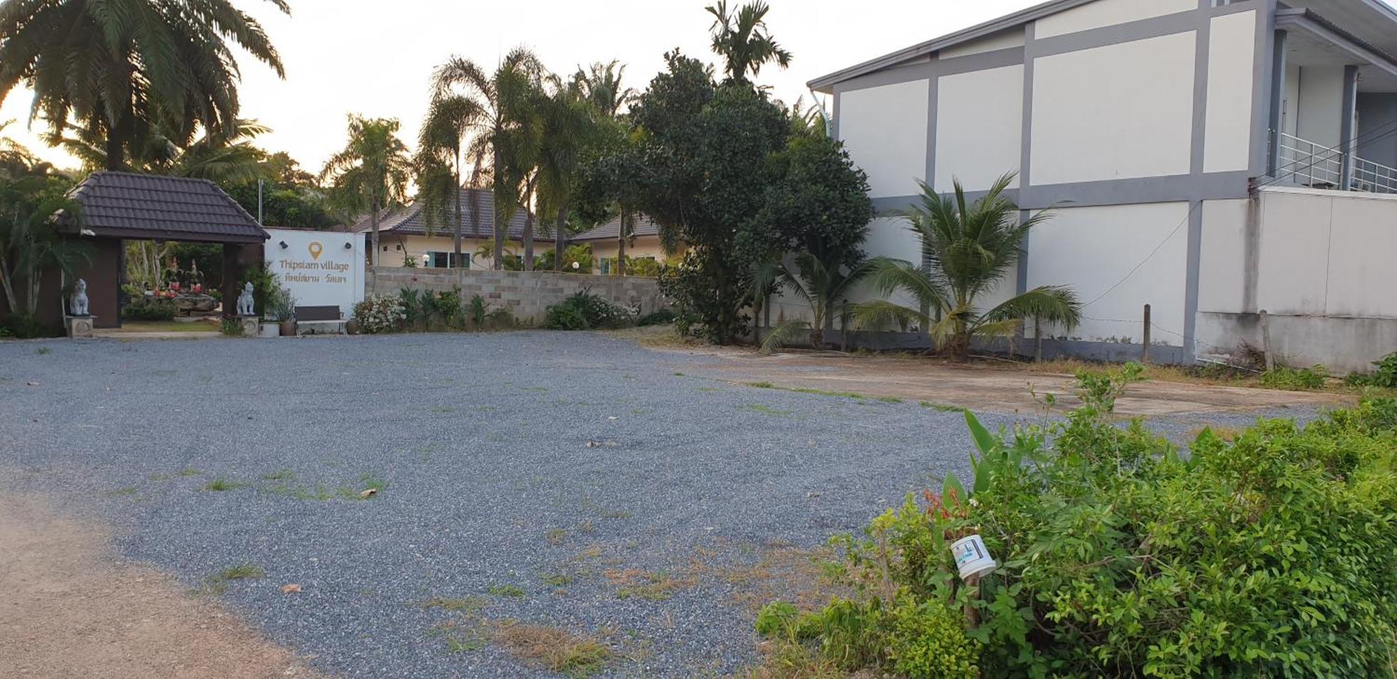 Thip Siam Village * Ao Nam Mao